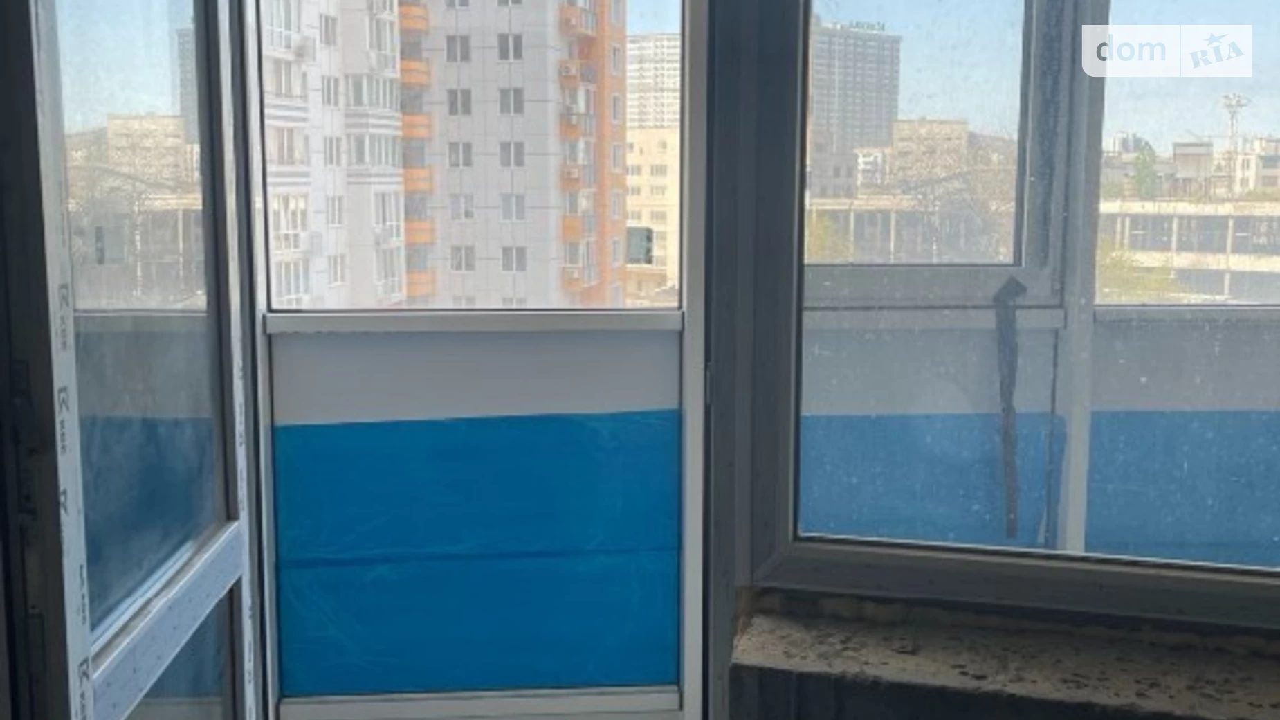 Продается 2-комнатная квартира 64 кв. м в Одессе, пер. Среднефонтанский