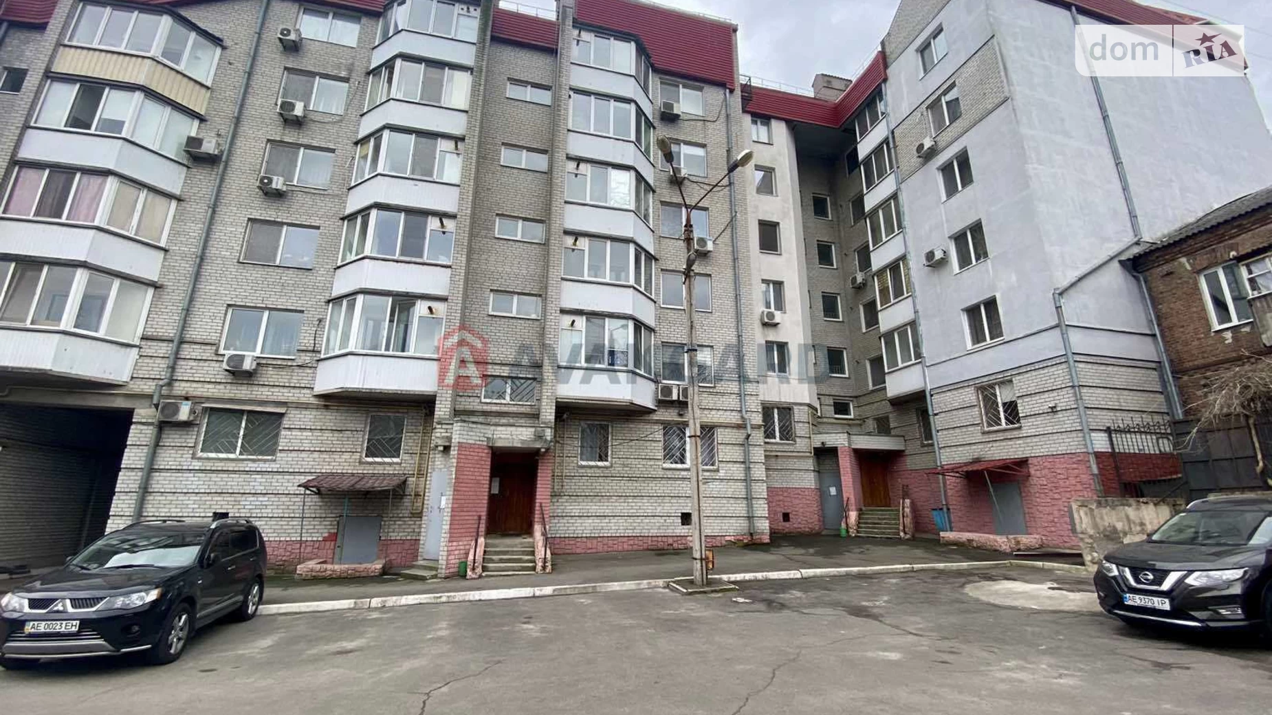 Продается 2-комнатная квартира 63 кв. м в Днепре, ул. Троицкая, 40