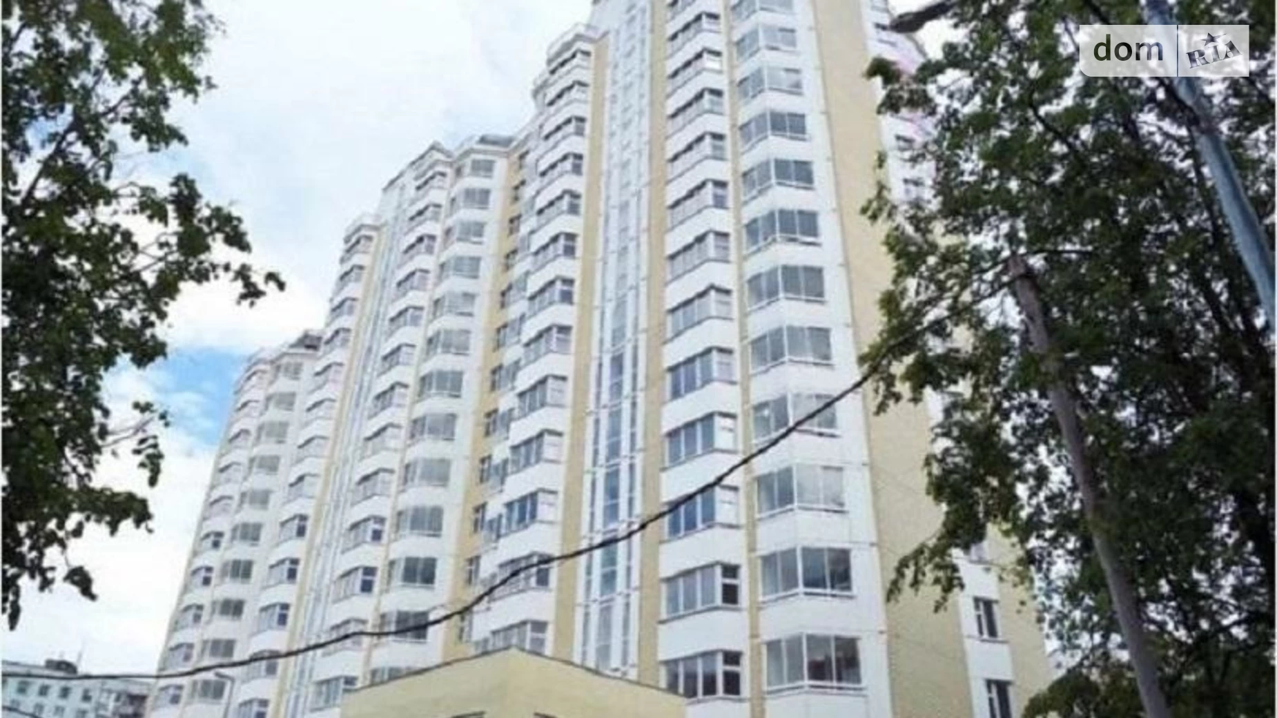 Продается 3-комнатная квартира 74 кв. м в Одессе, ул. Маршала Малиновского, 55