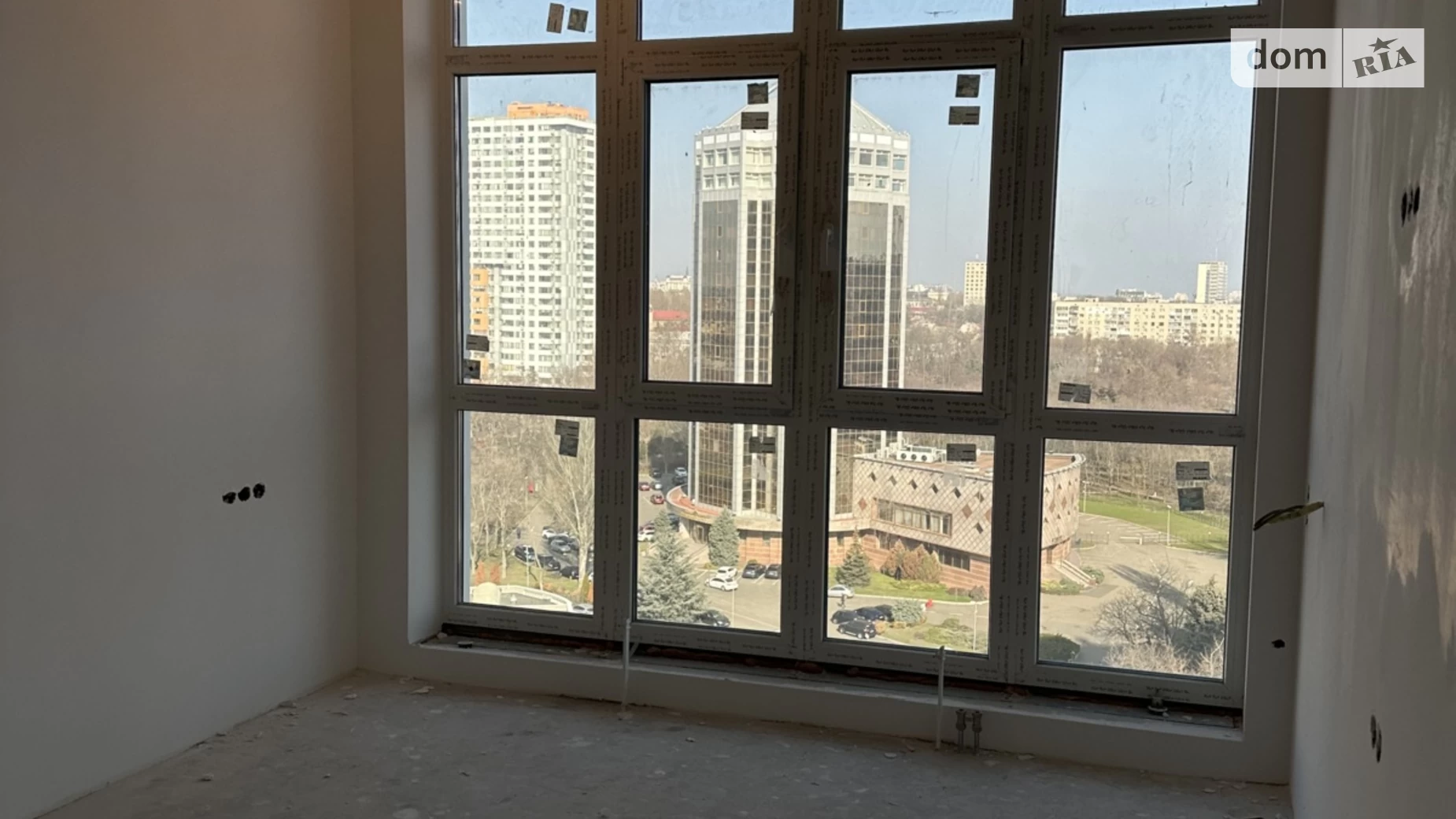 Продається 2-кімнатна квартира 102 кв. м у Одесі, просп. Гагаріна, 19А - фото 2