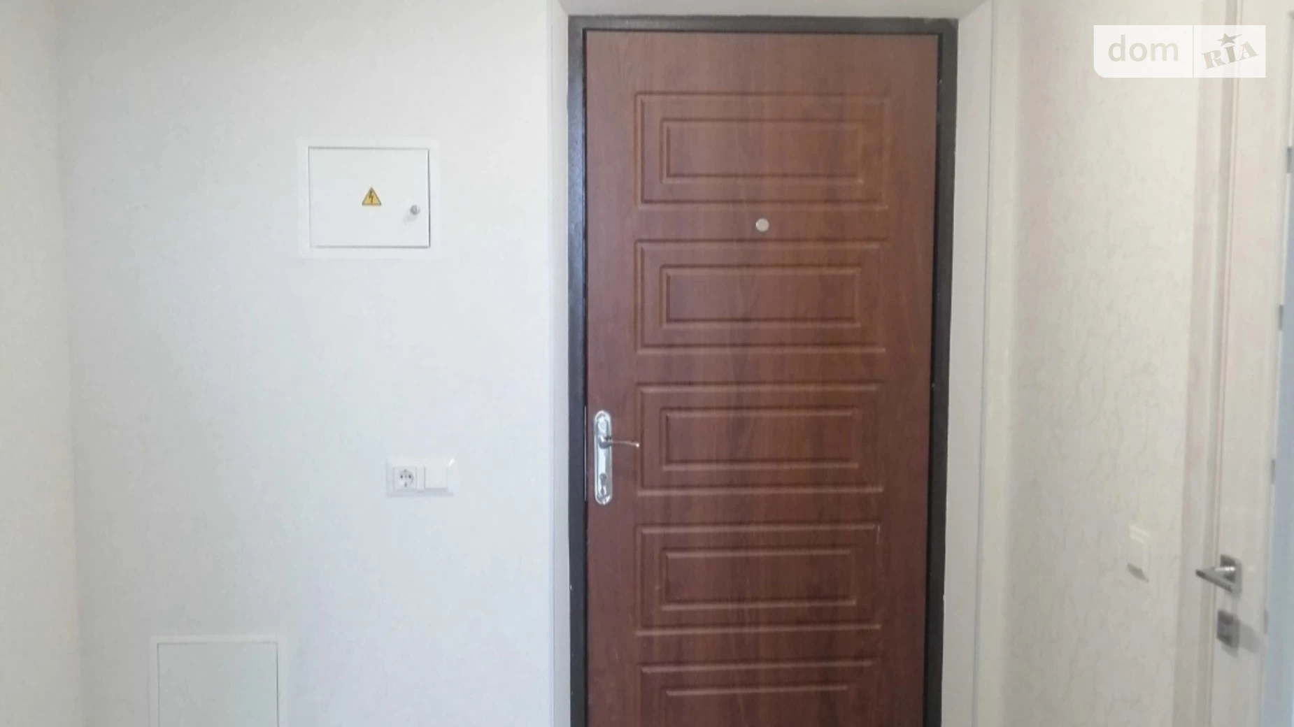 Продается 1-комнатная квартира 28 кв. м в Коцюбинском, ул. Доковская, 10