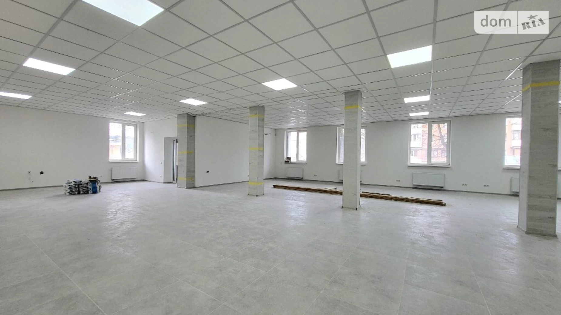 Сдается в аренду офис 220 кв. м в бизнес-центре, цена: 80000 грн - фото 4