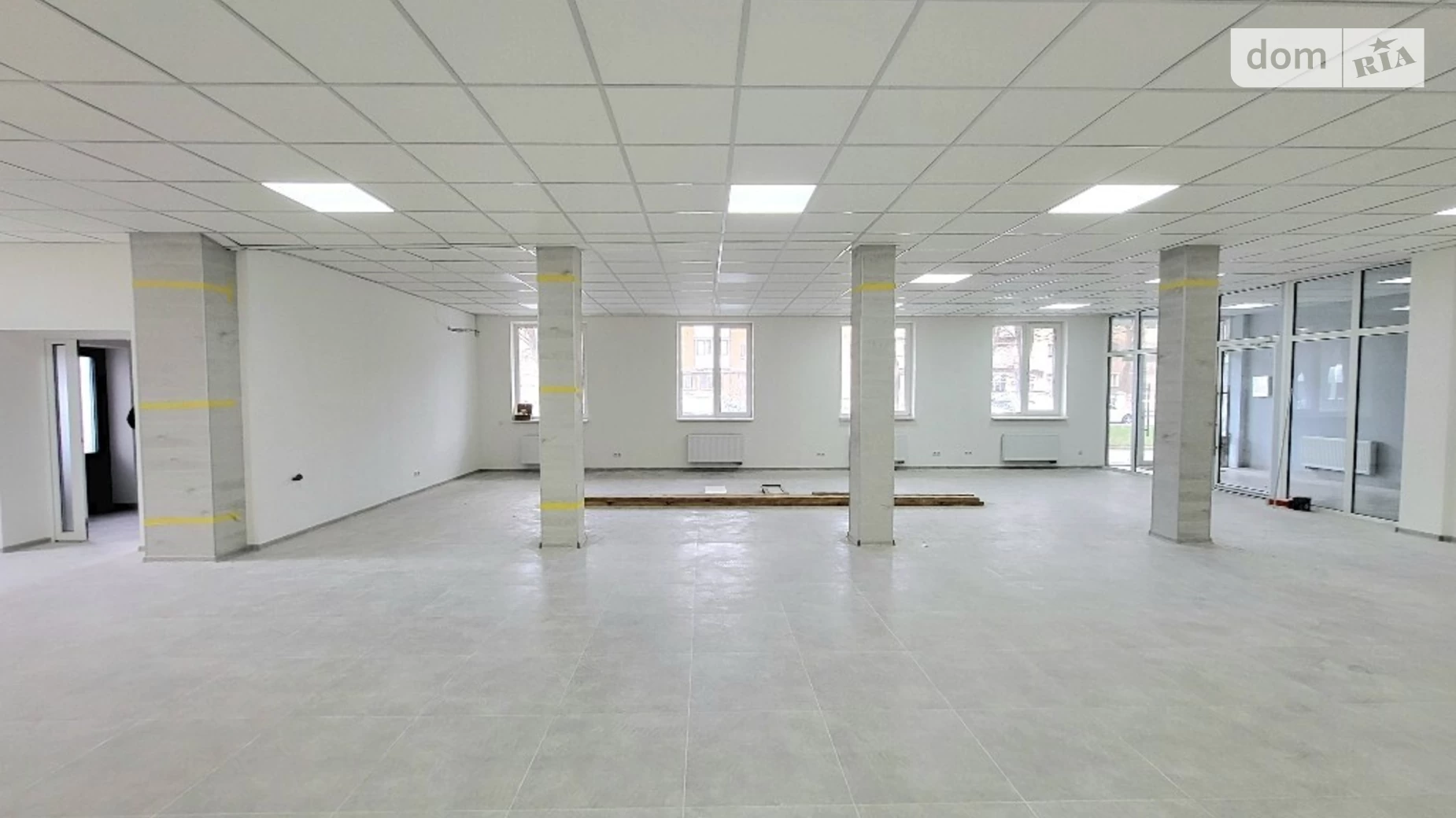 Сдается в аренду офис 220 кв. м в бизнес-центре, цена: 80000 грн - фото 5