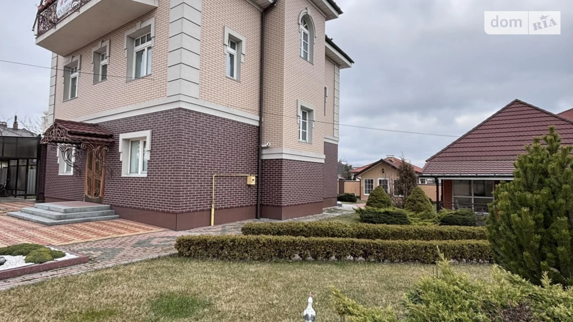 Продается дом на 3 этажа 288 кв. м с участком, цена: 510000 $ - фото 3