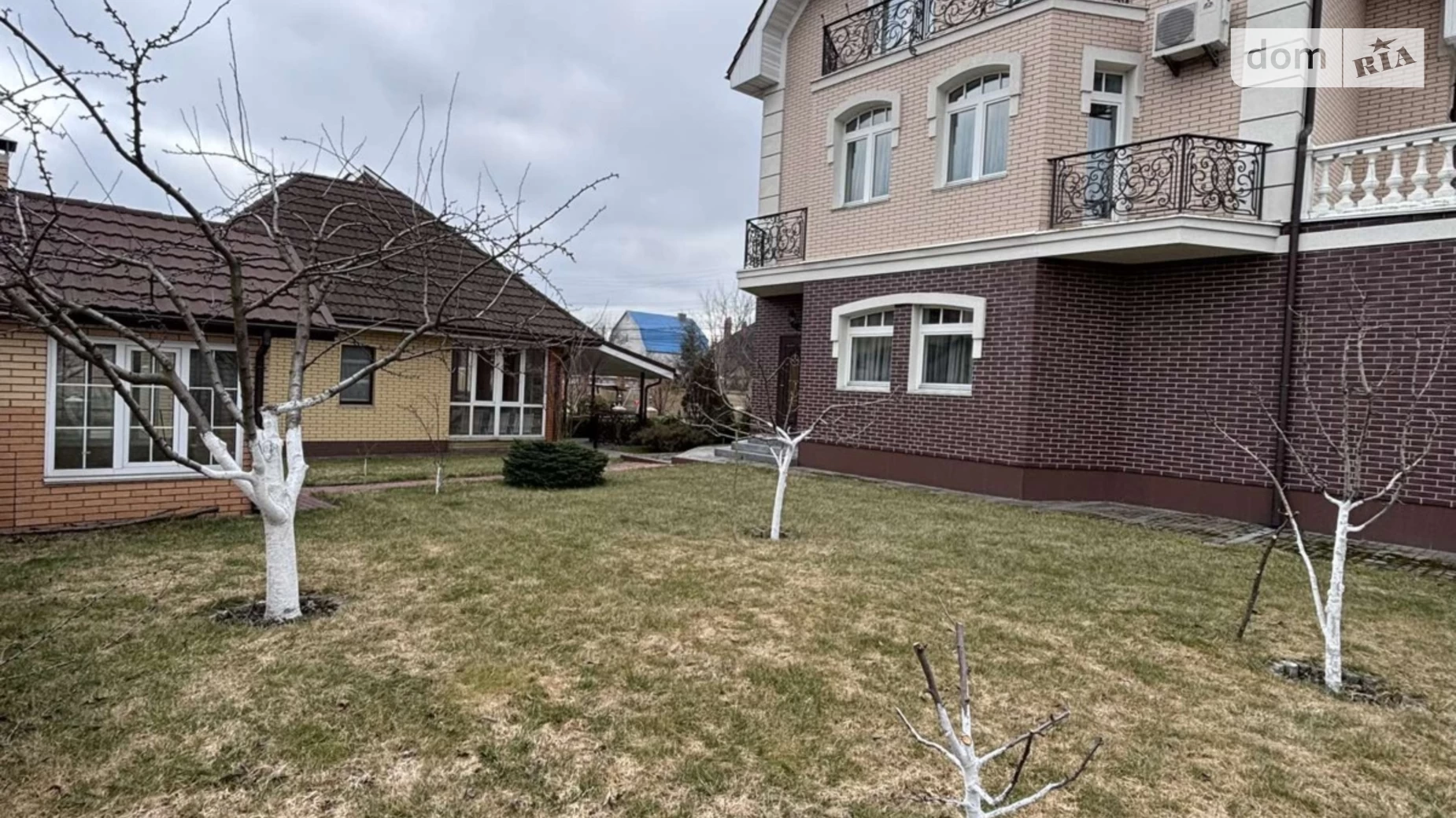 Продается дом на 3 этажа 288 кв. м с участком, цена: 510000 $ - фото 5