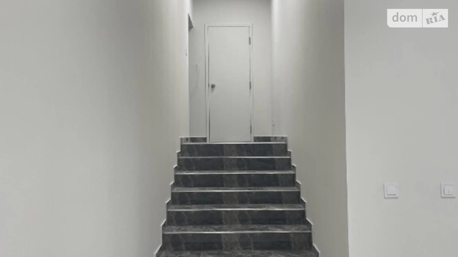 Сдается в аренду офис 225 кв. м в бизнес-центре, цена: 3500 $ - фото 5
