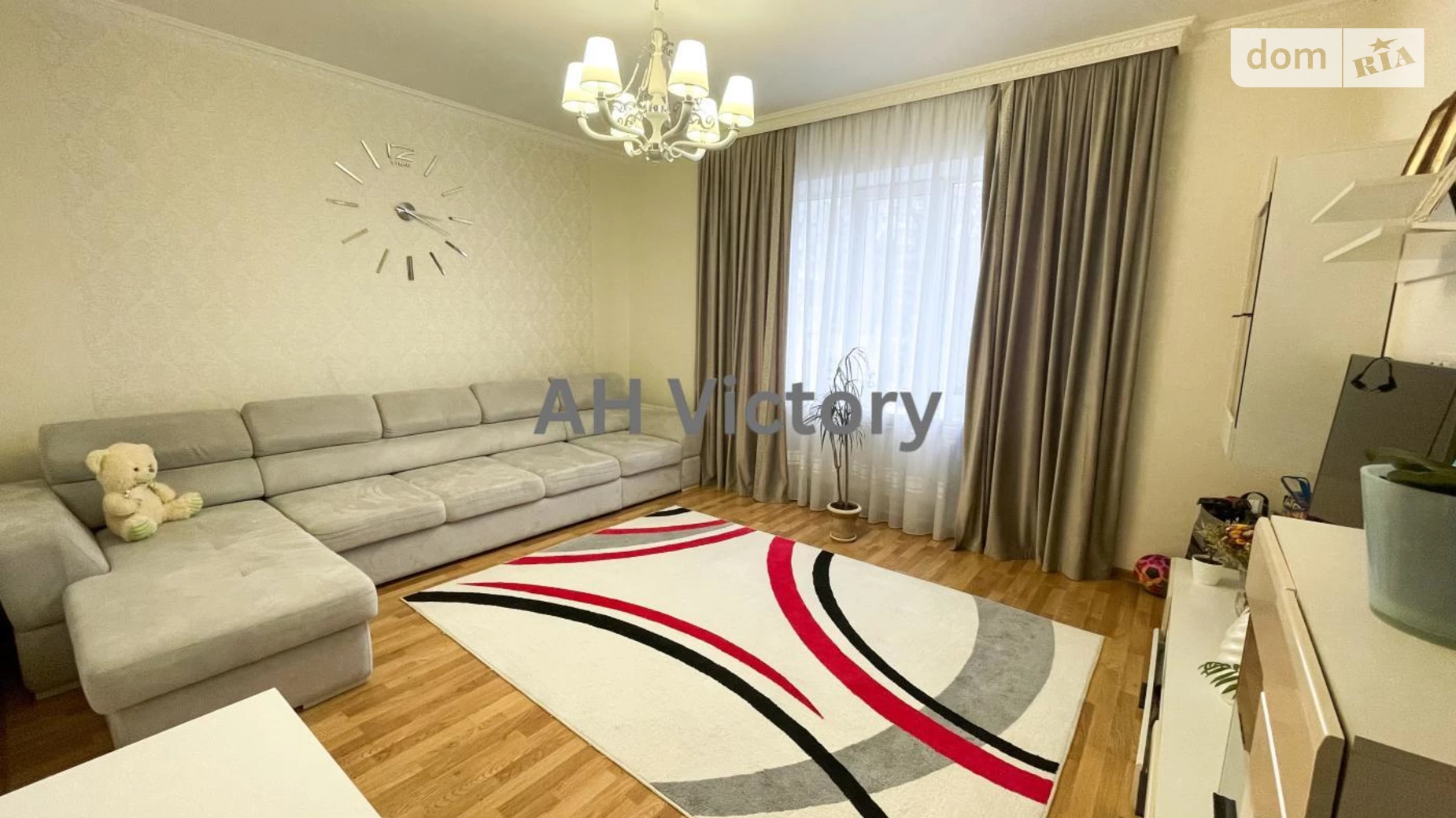 Продается 2-комнатная квартира 65 кв. м в Хмельницком, ул. Тернопольская