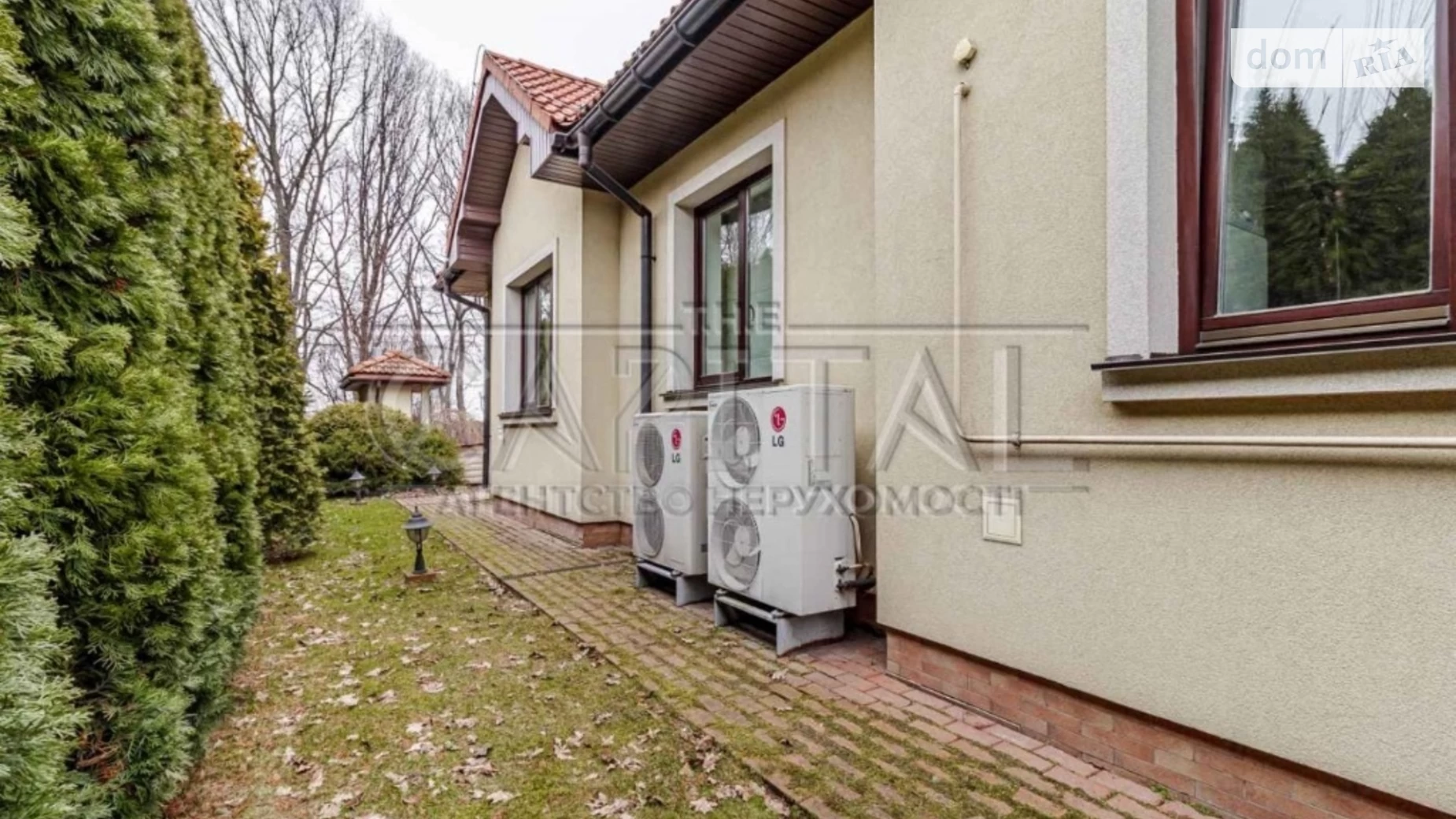 Продается дом на 2 этажа 308 кв. м с бассейном, цена: 550000 $ - фото 2
