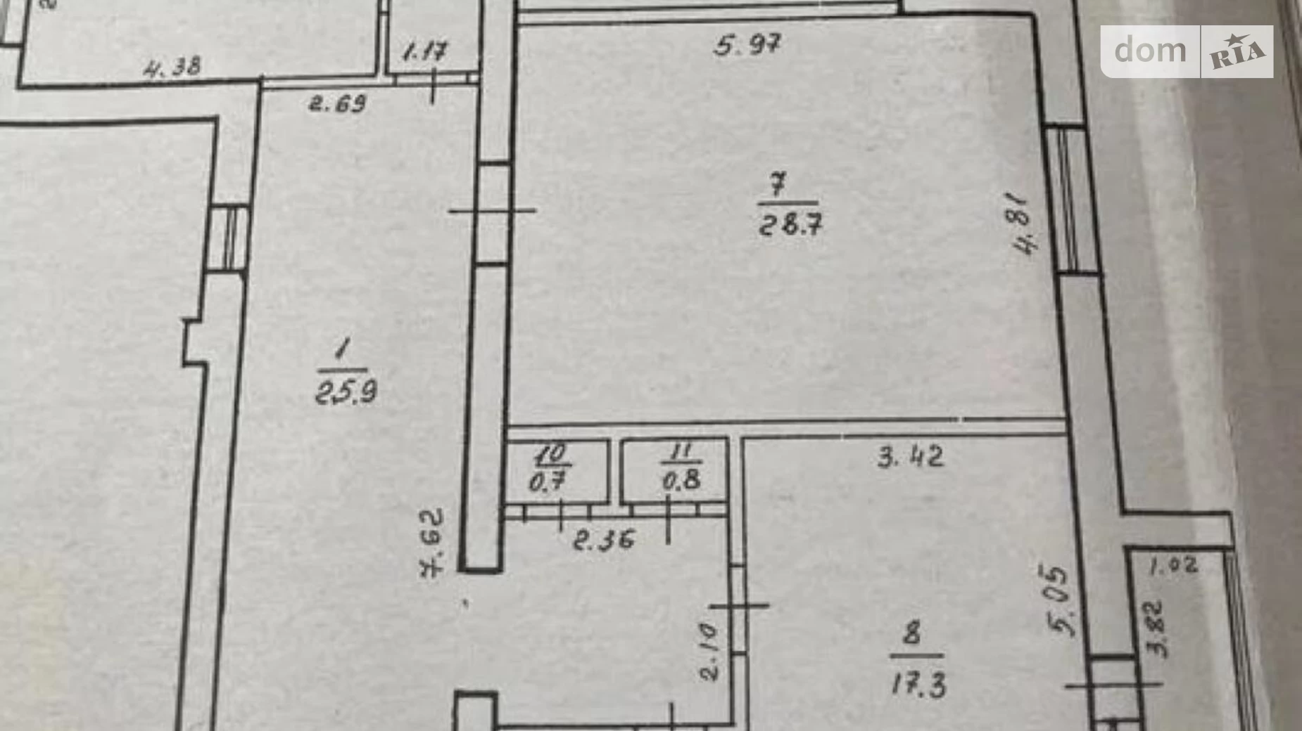 Продается 4-комнатная квартира 139 кв. м в Ивано-Франковске