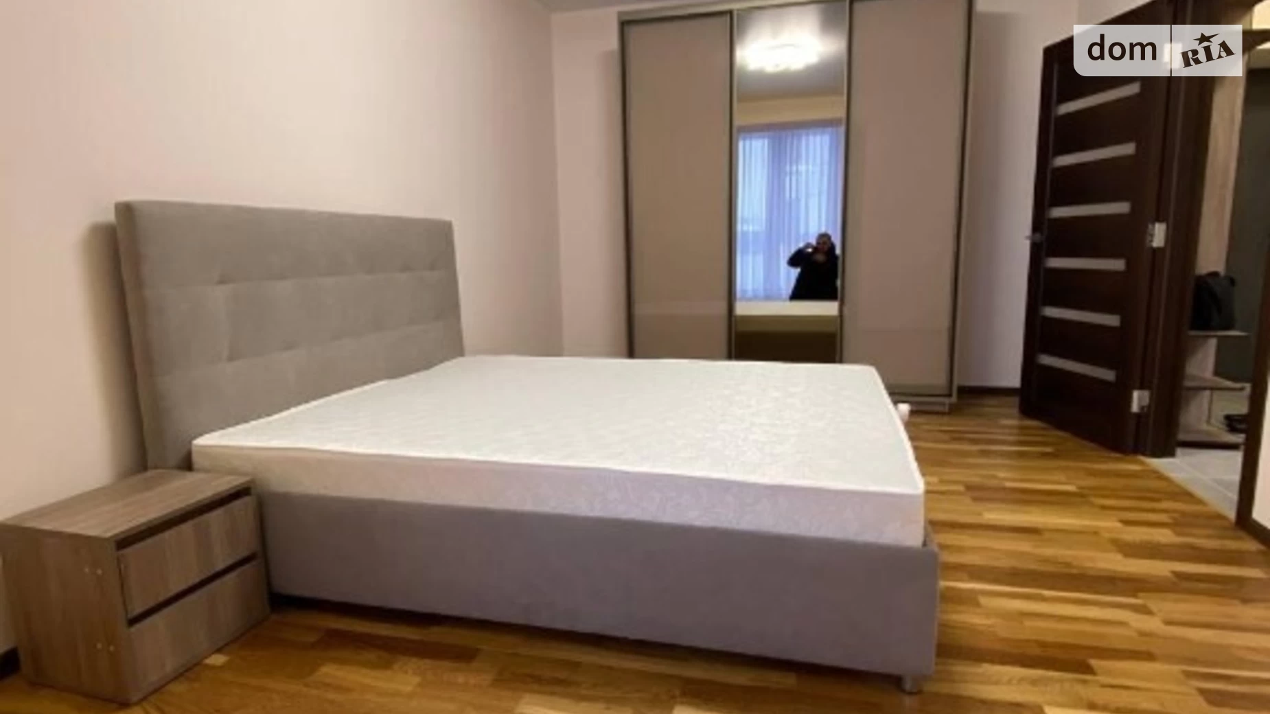 Продається 1-кімнатна квартира 44 кв. м у Івано-Франківську