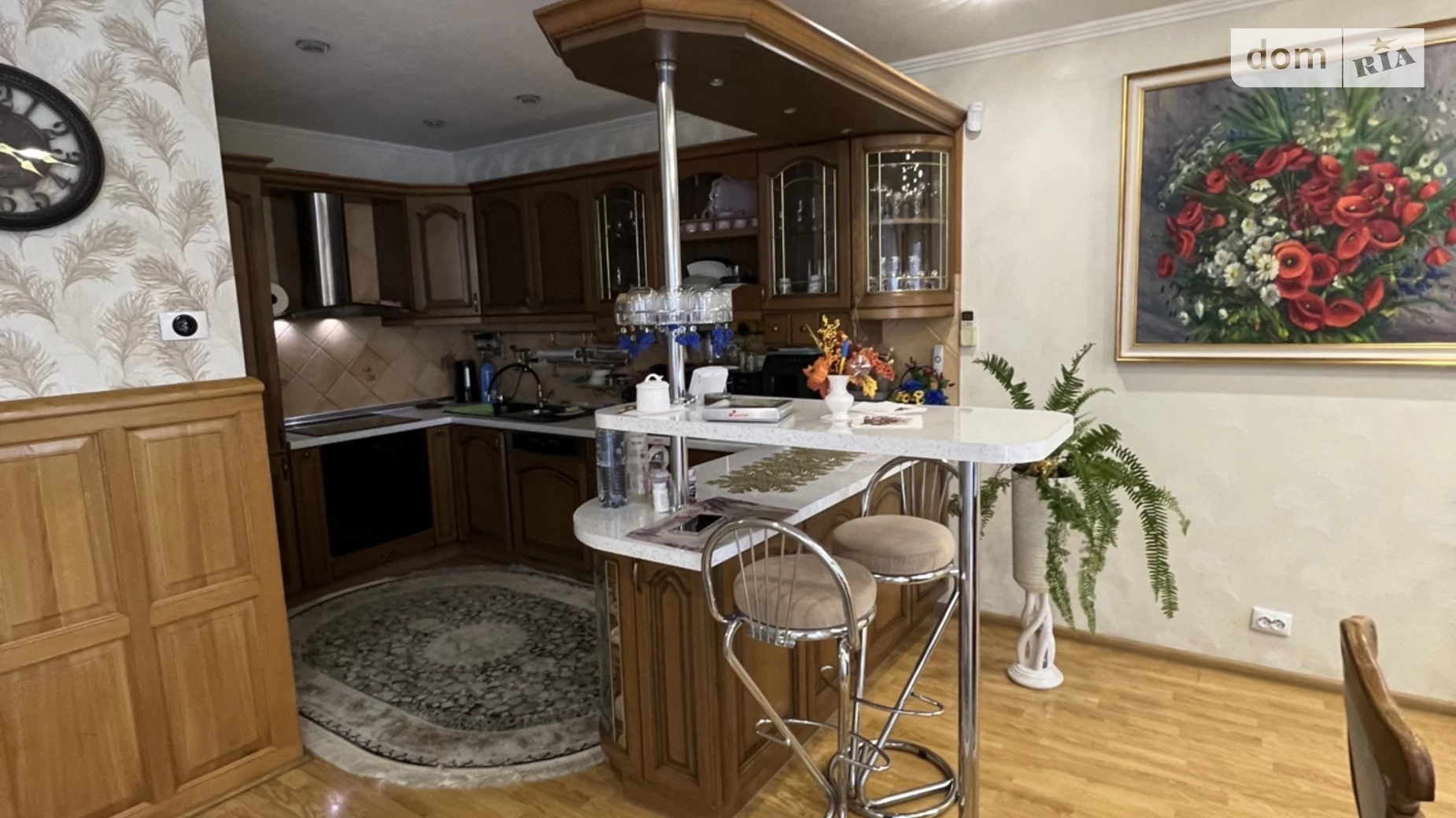 Продается дом на 2 этажа 200 кв. м с бассейном, цена: 245000 $ - фото 4
