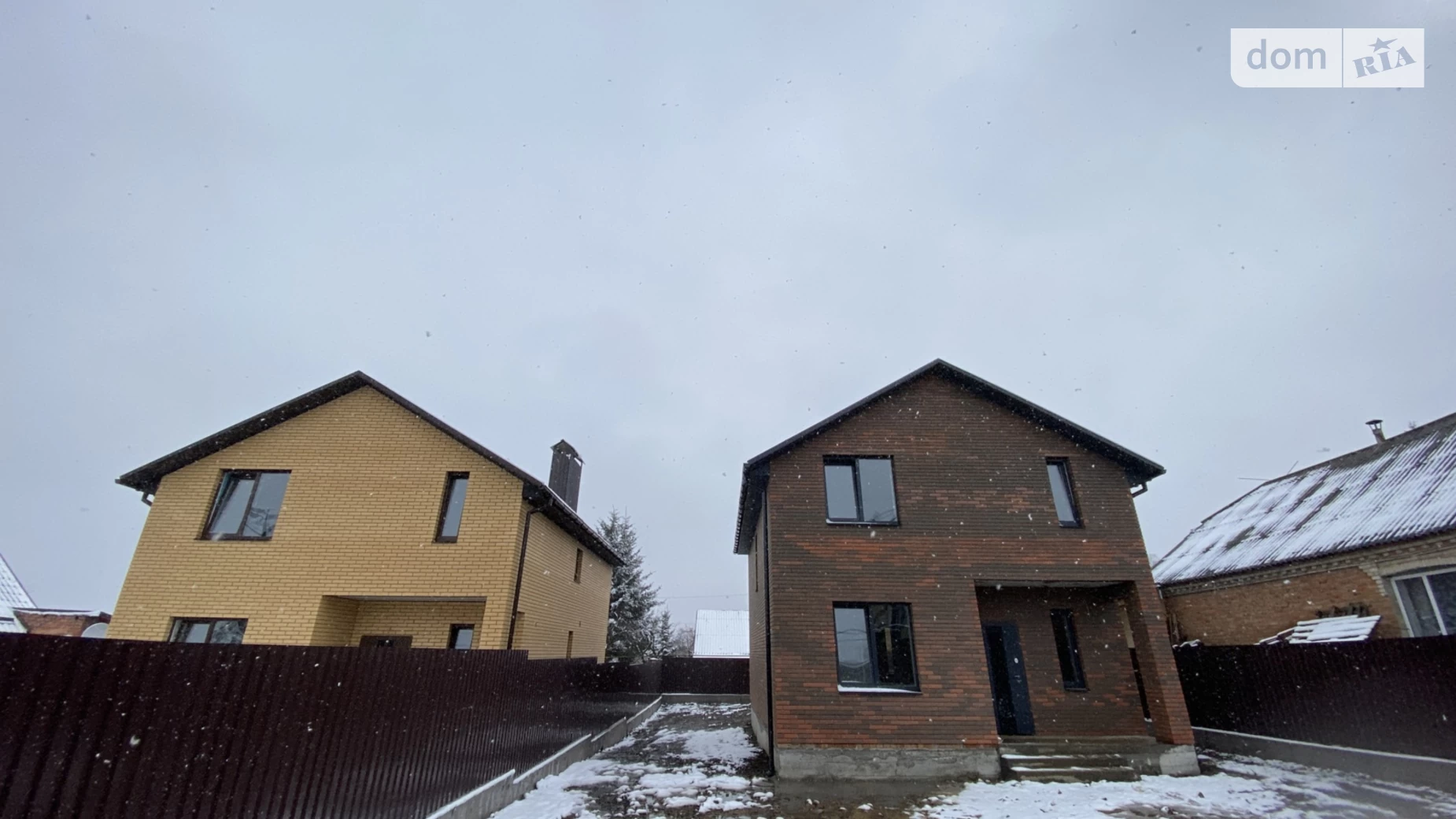 Продается дом на 2 этажа 125 кв. м с садом, цена: 130000 $ - фото 4