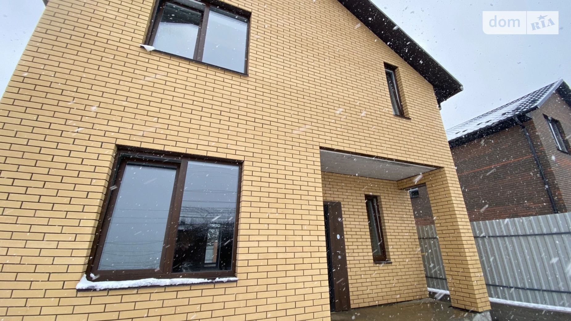 Продается дом на 2 этажа 125 кв. м с камином, цена: 130000 $ - фото 5