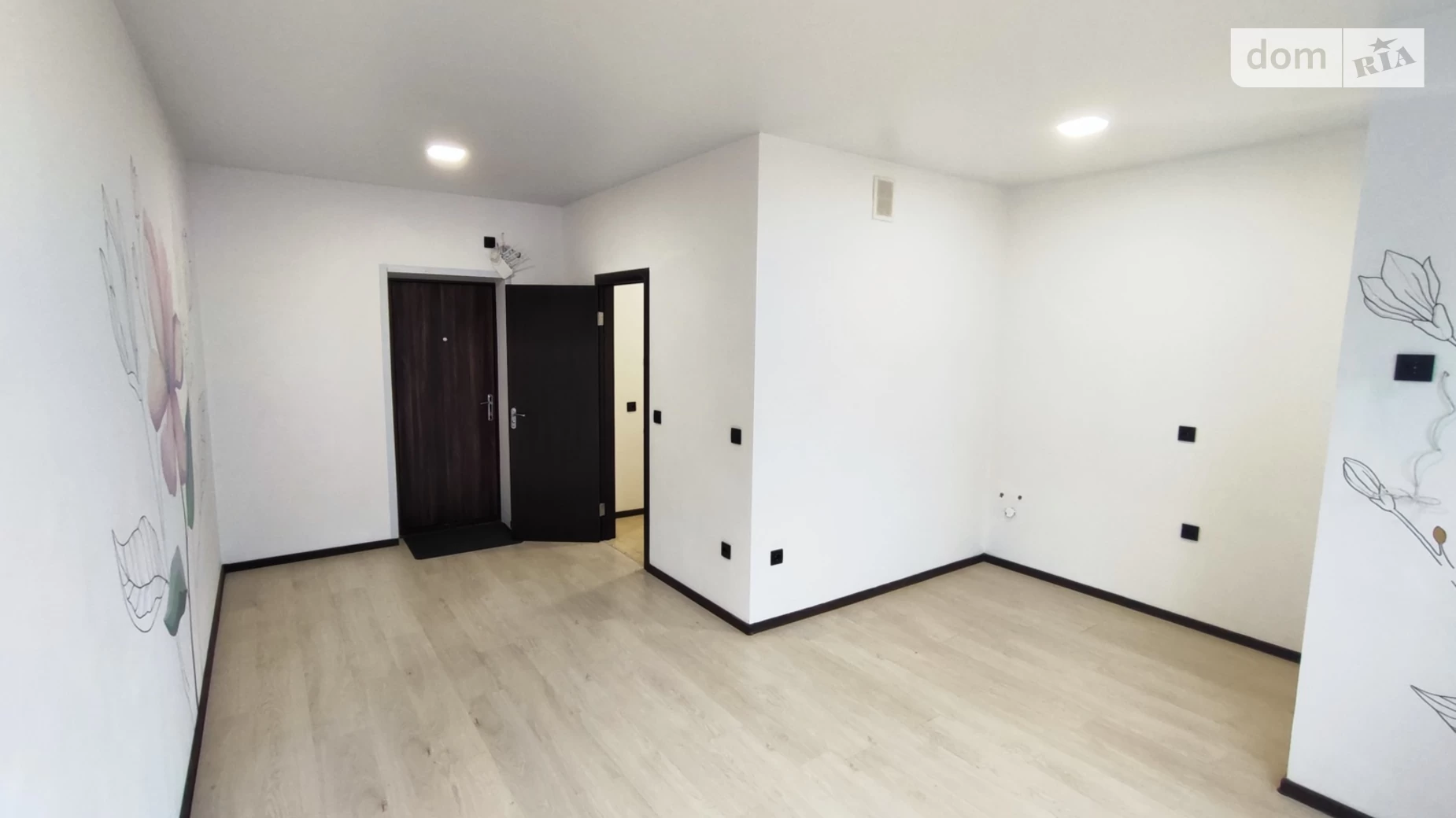 Продается 1-комнатная квартира 24.4 кв. м в Киеве, ул. Малиновая, 36