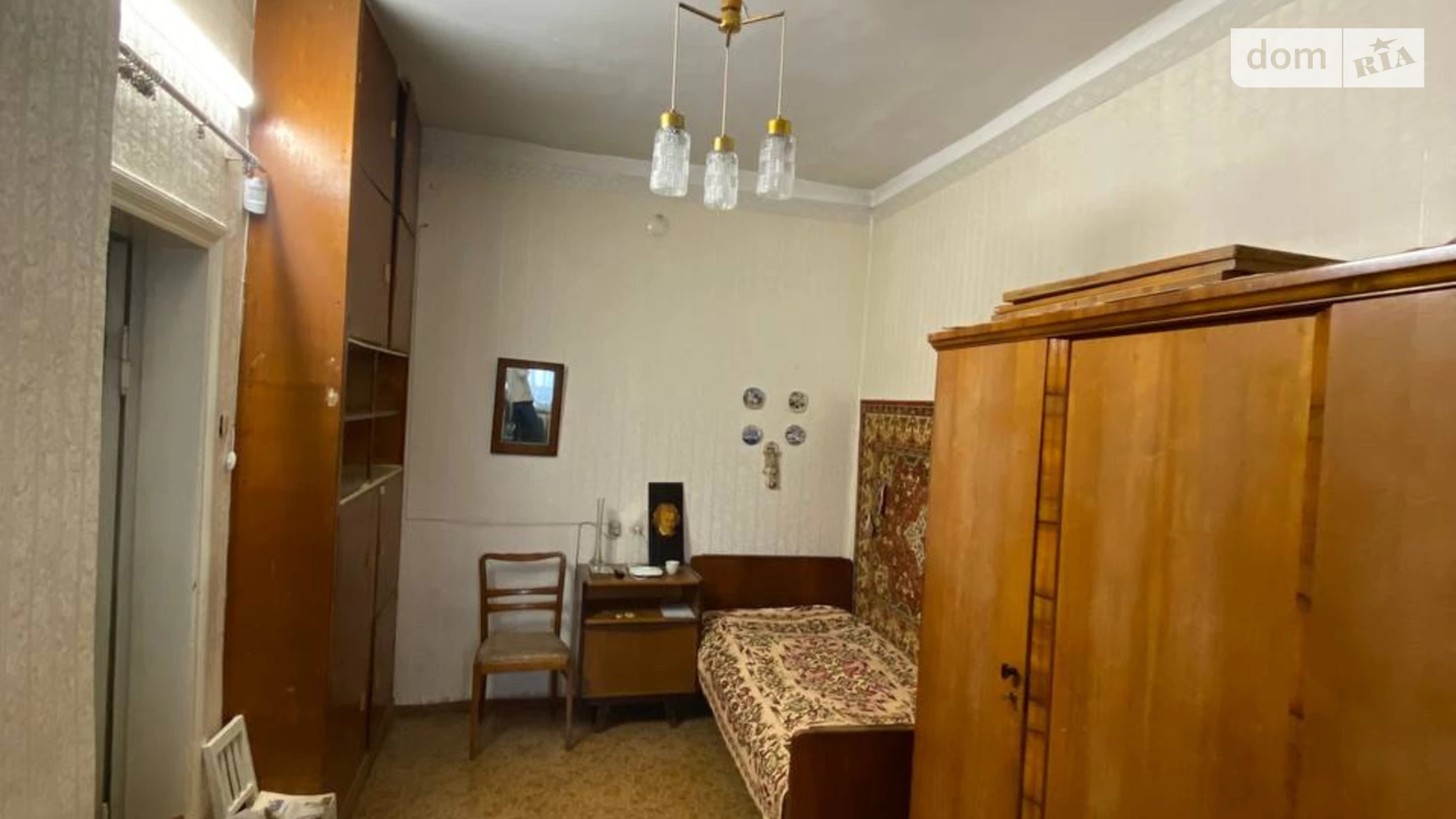 Продается 3-комнатная квартира 59 кв. м в Одессе, ул. Яши Гордиенко