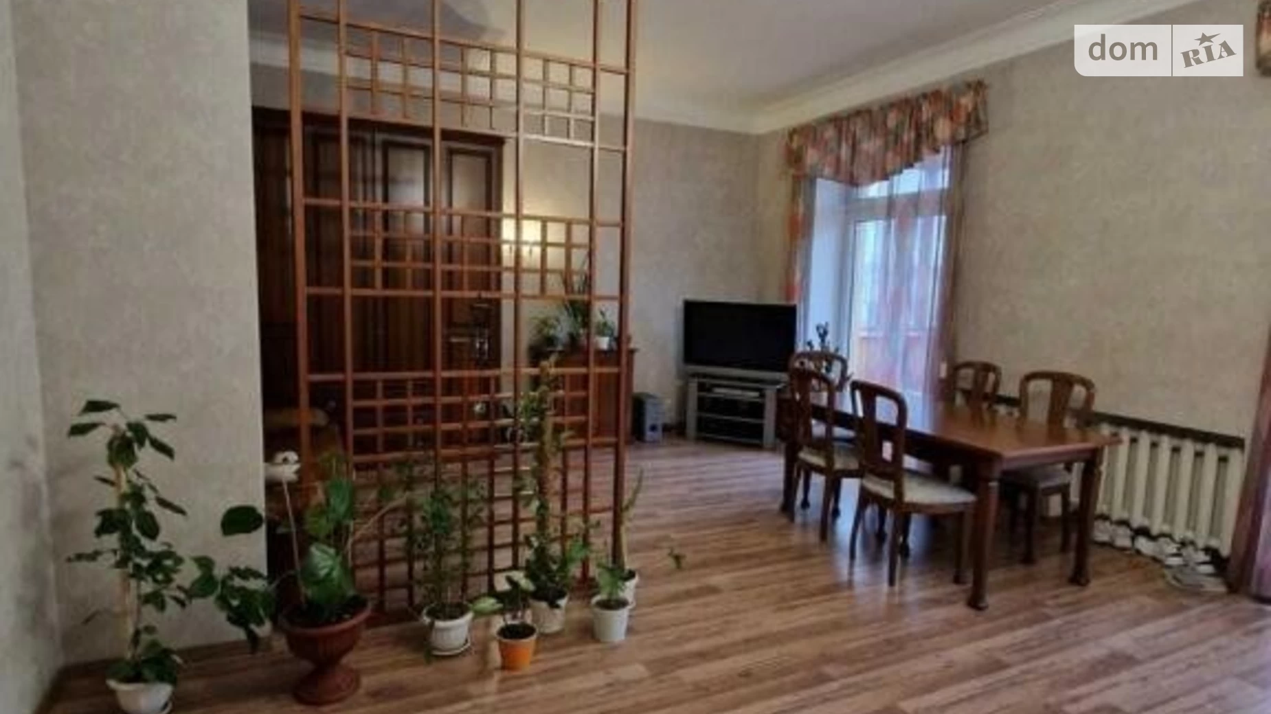 Продается 3-комнатная квартира 93 кв. м в Киеве, ул. Краковская, 5