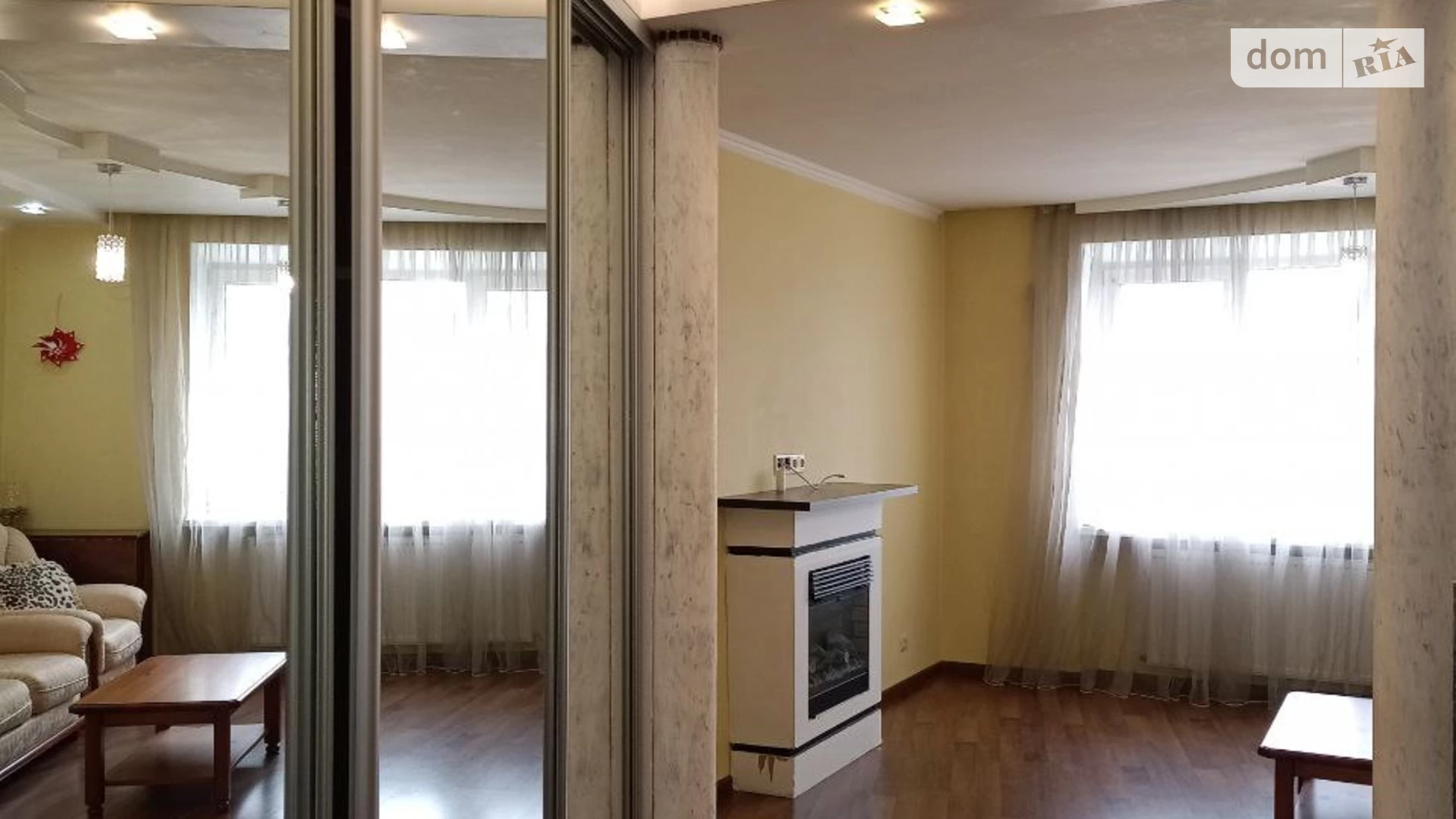 Продается 2-комнатная квартира 56 кв. м в Ивано-Франковске, ул. Довженко А.