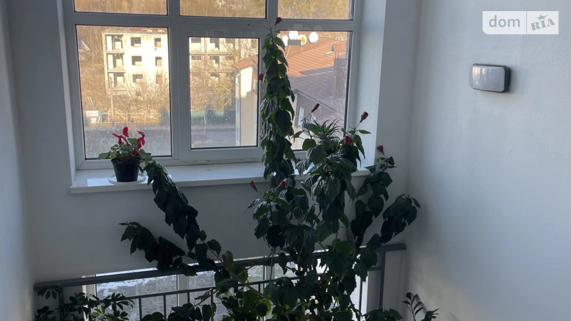 Продается 3-комнатная квартира 65 кв. м в Гостомеле, ул. Богдана Хмельницкого
