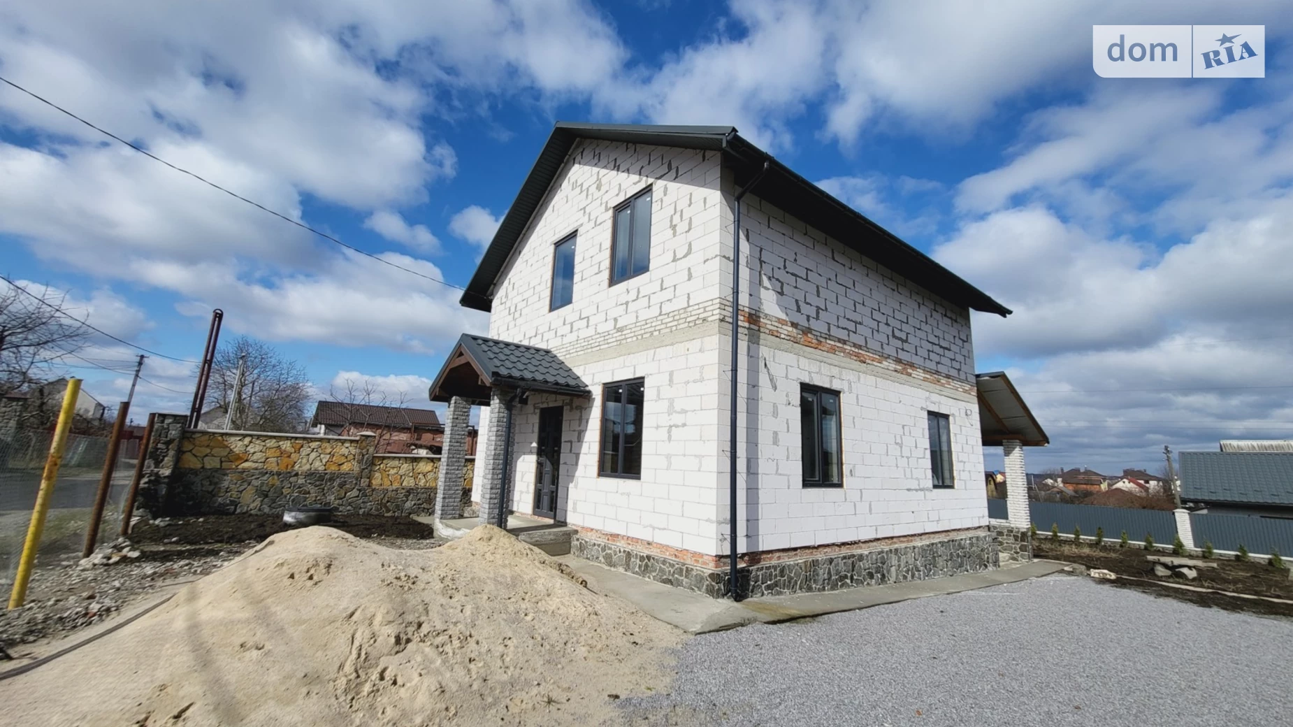 Продается дом на 2 этажа 135 кв. м с беседкой, цена: 85900 $ - фото 4