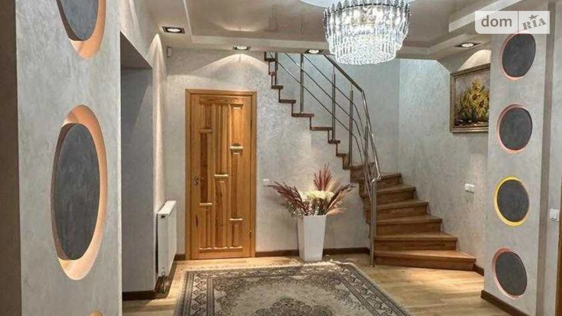 Продается 3-комнатная квартира 144 кв. м в Львове