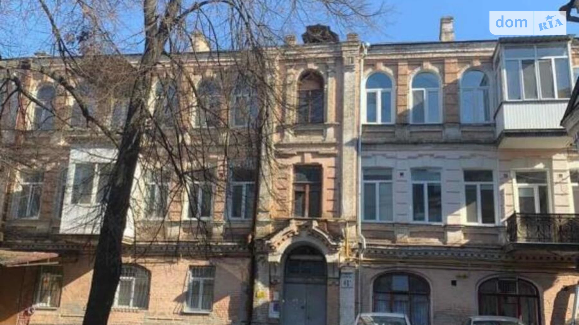 Продається 2-кімнатна квартира 31 кв. м у Києві, вул. Верхній Вал, 40В