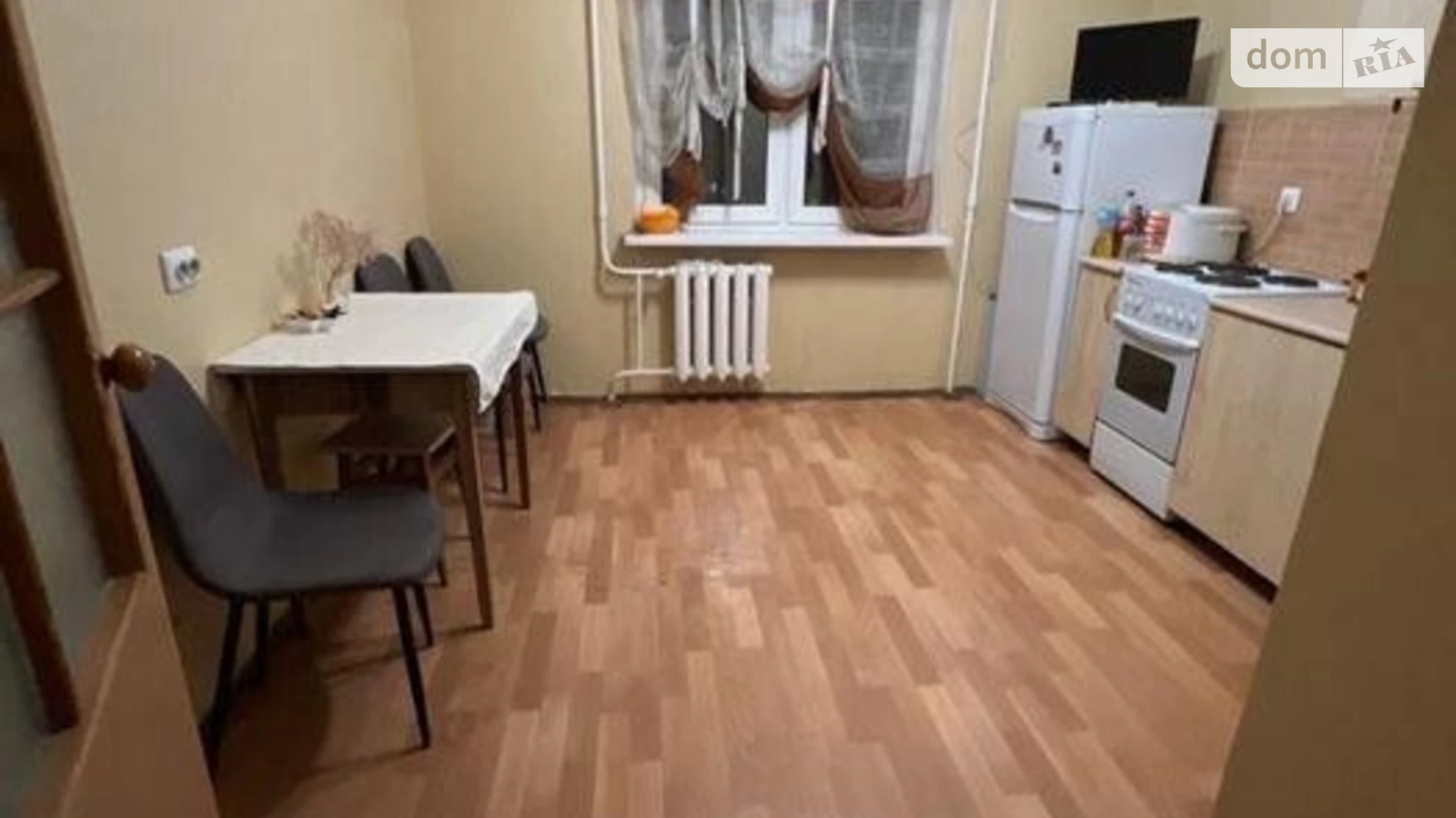 Продається 1-кімнатна квартира 48.5 кв. м у Києві, просп. Петра Григоренка, 28В