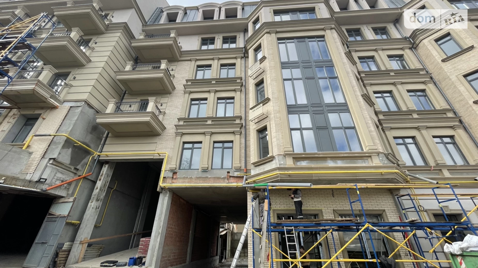 Продается 1-комнатная квартира 47.7 кв. м в Одессе, Фонтанская дор.