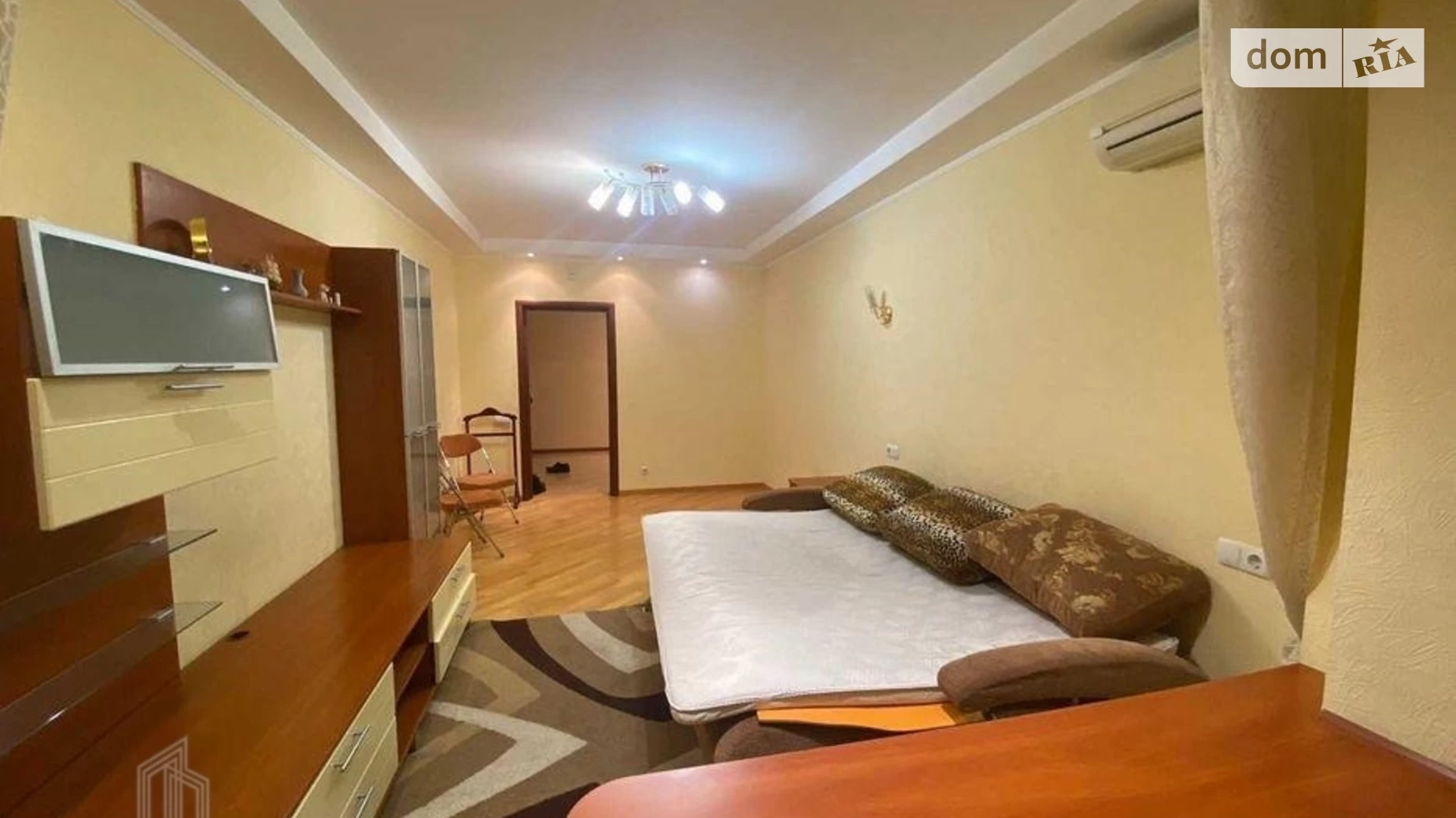 Продается 1-комнатная квартира 50 кв. м в Киеве, ул. Братиславская, 9А - фото 2