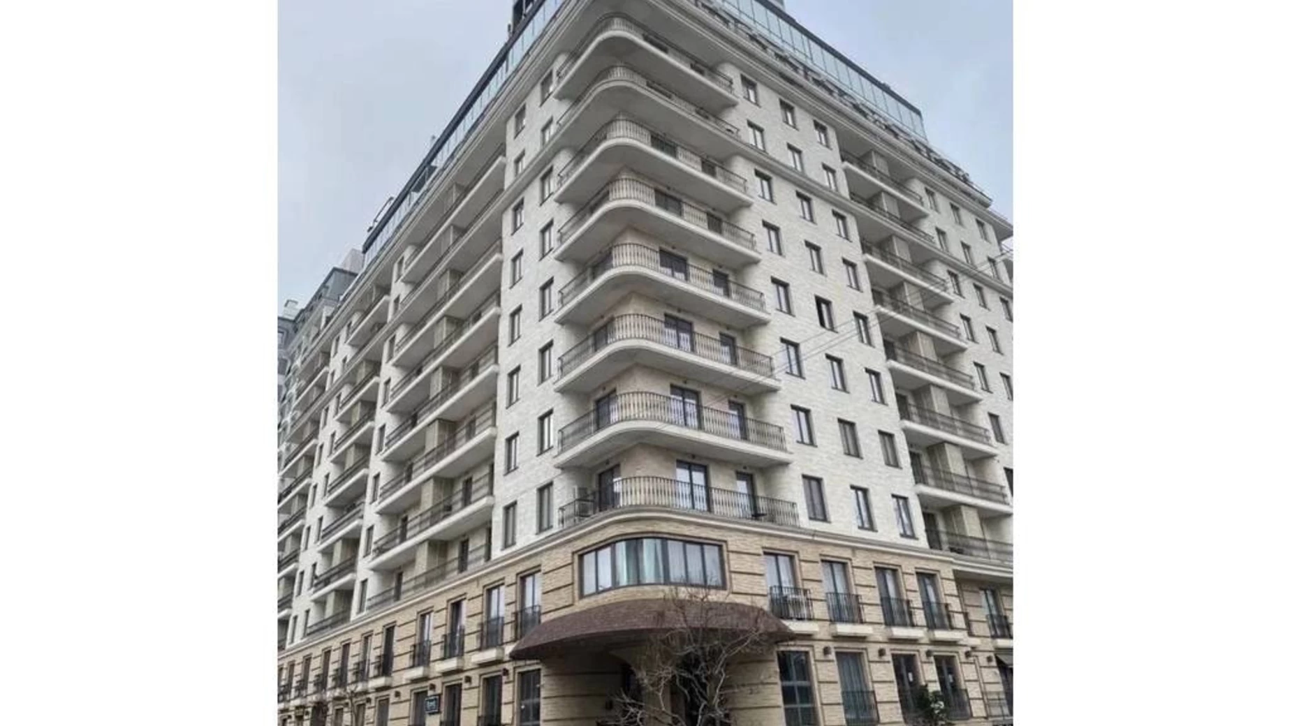Продається 2-кімнатна квартира 72 кв. м у Одесі, вул. Віце-адмірала Азарова