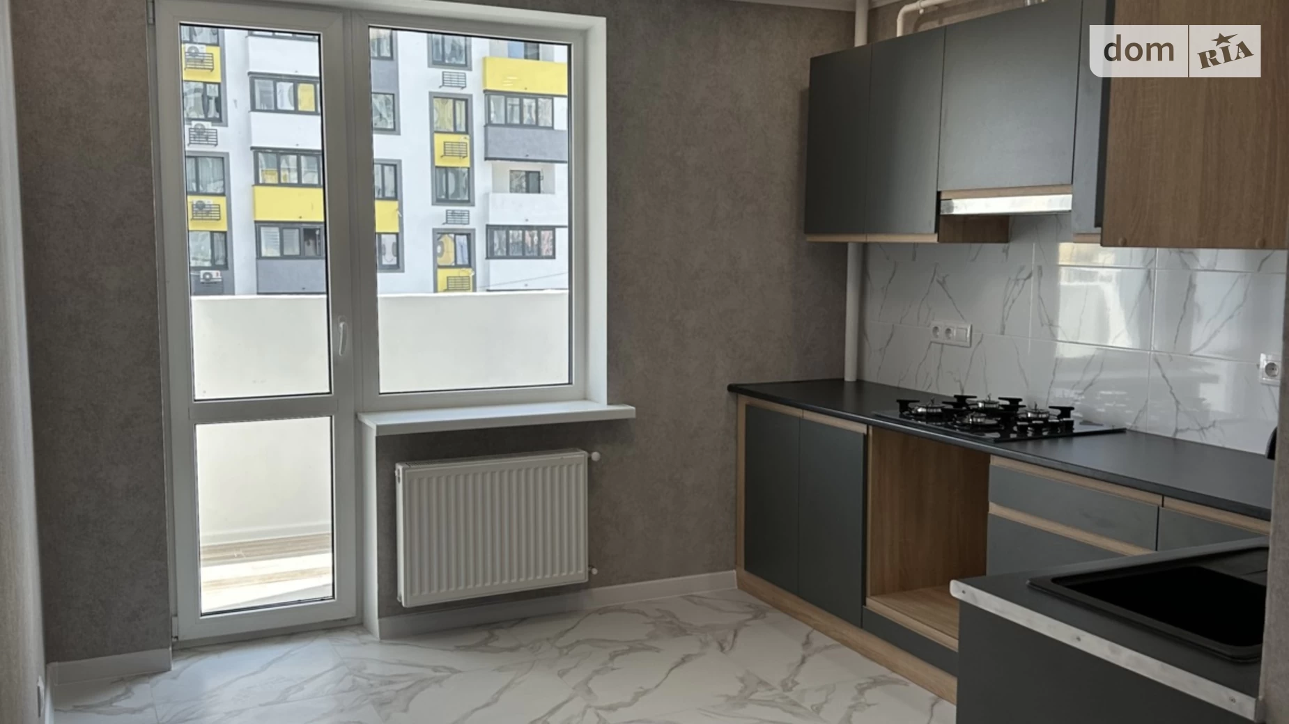 Продается 1-комнатная квартира 39 кв. м в Борисполе, ул. Банковская, 23А - фото 3