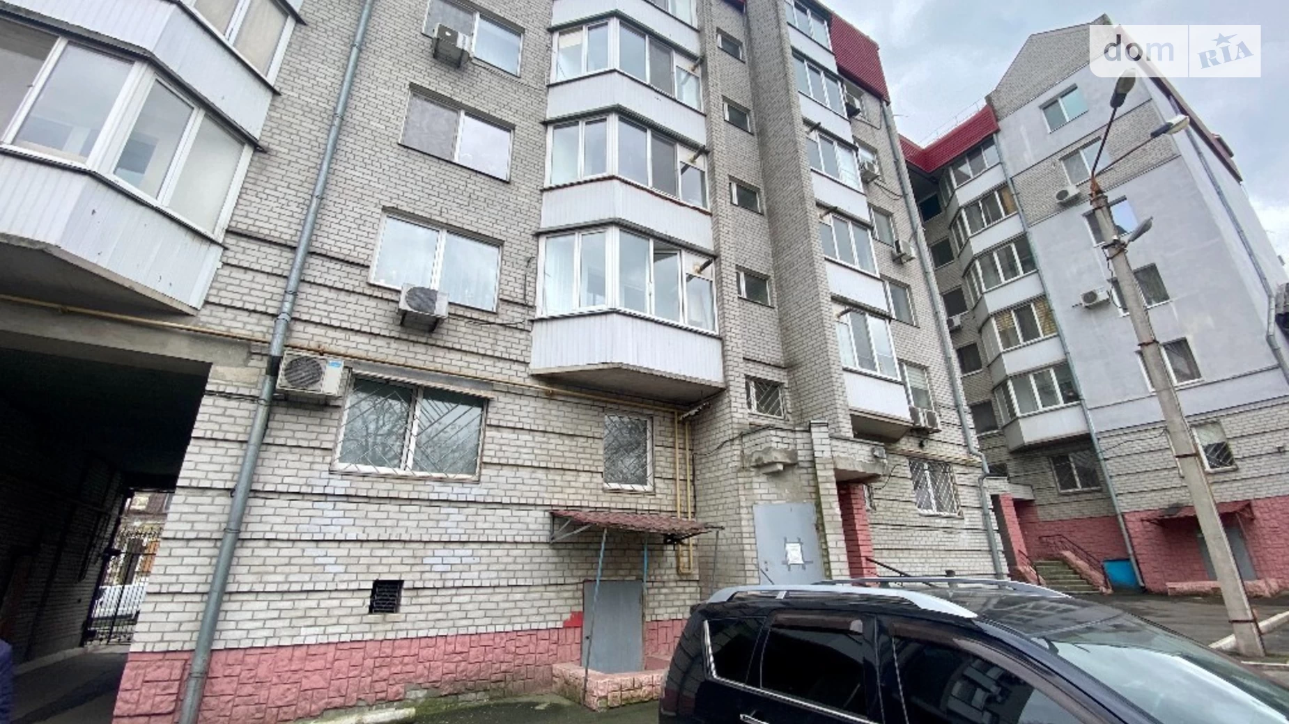 Продается 2-комнатная квартира 63 кв. м в Днепре, ул. Троицкая, 40