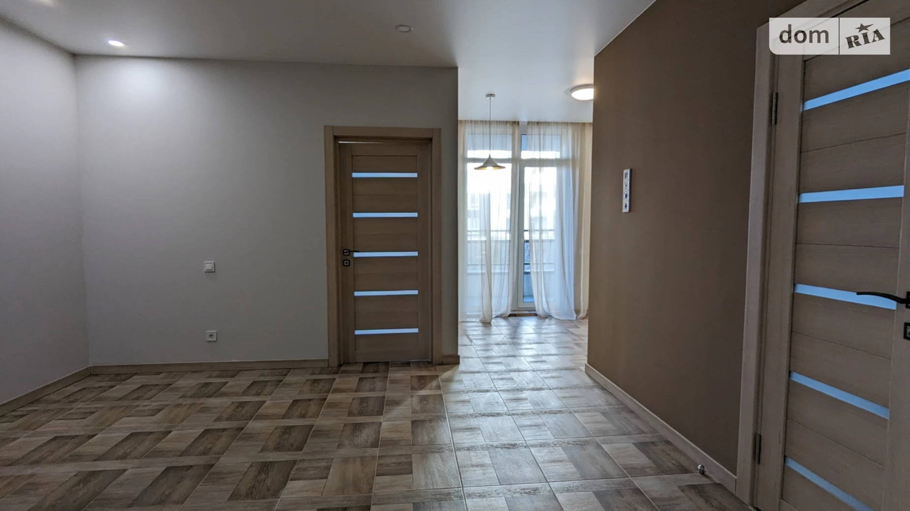 Продается 1-комнатная квартира 38 кв. м в Ирпене, ул. Кобылянской Ольги