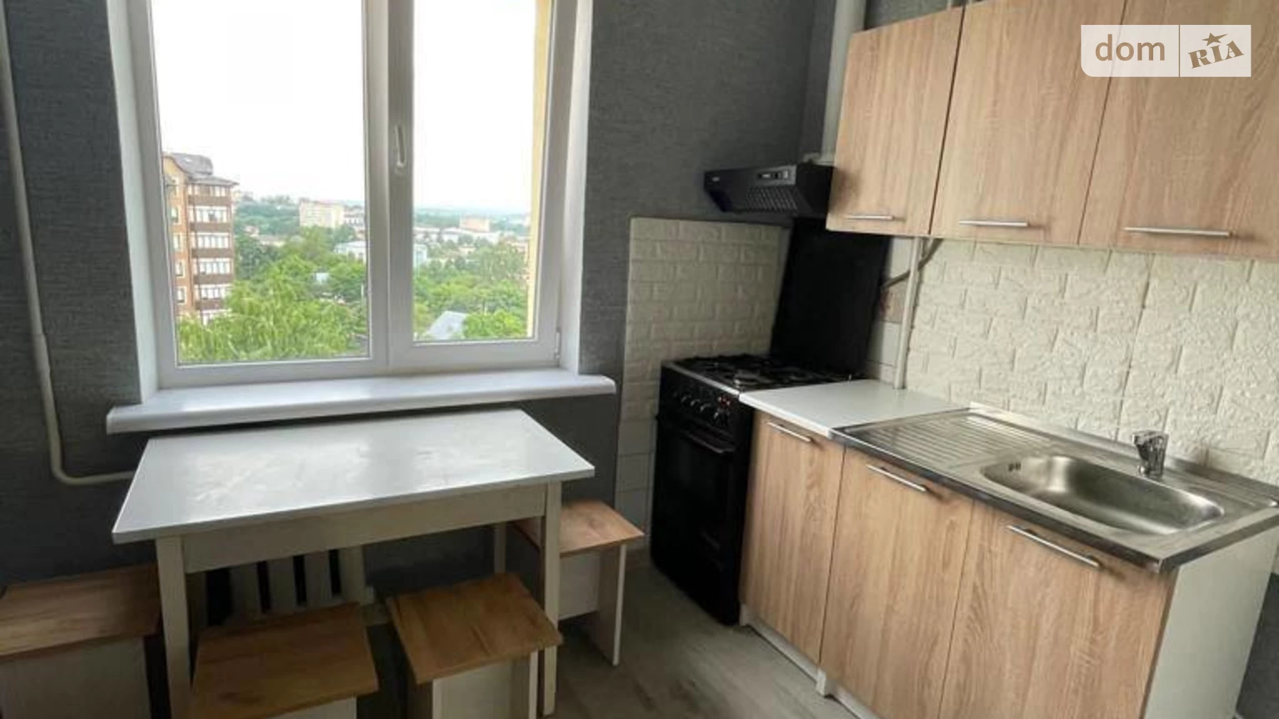Продается 1-комнатная квартира 34 кв. м в Ровно, ул. Василия Червония(Гагарина)