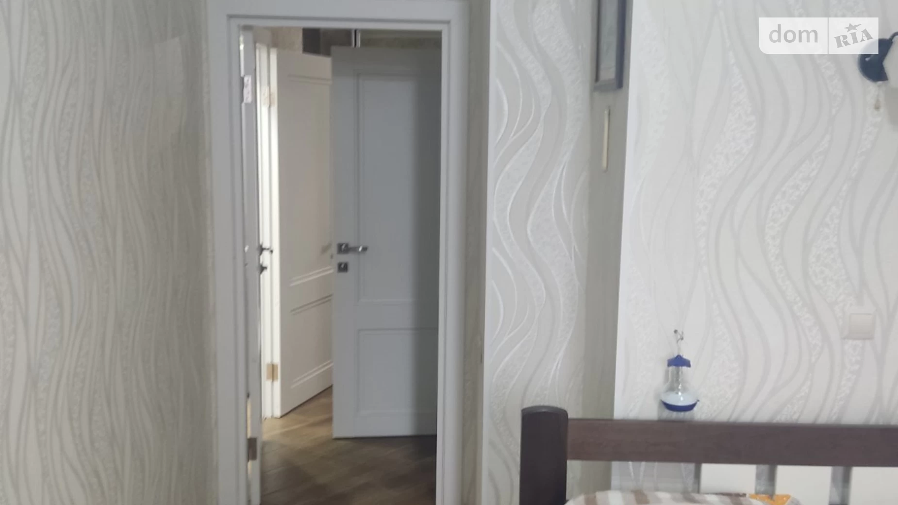 Продается 2-комнатная квартира 62 кв. м в Одессе, ул. Жаботинского