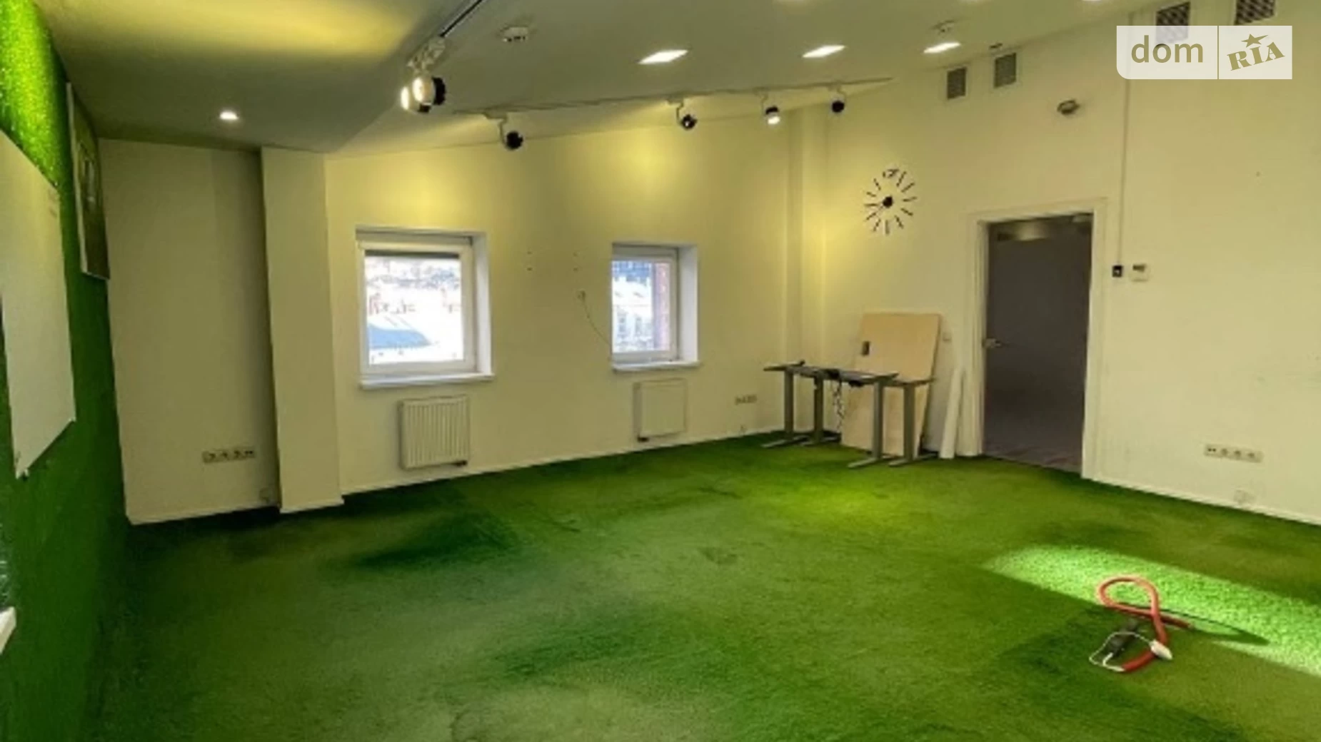 Сдается в аренду офис 320 кв. м в бизнес-центре, цена: 2560 $ - фото 4