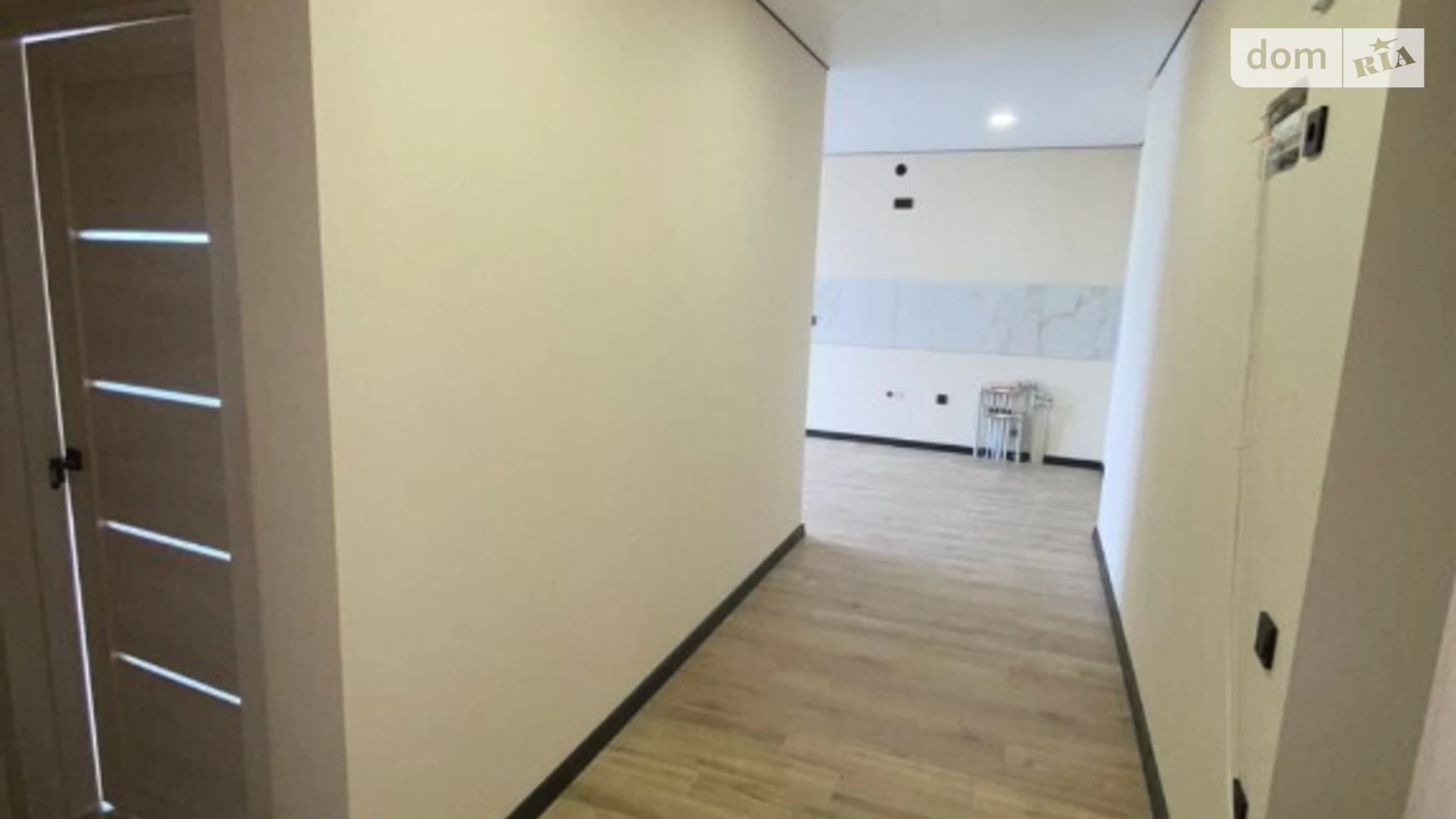 Продается 2-комнатная квартира 59 кв. м в Ивано-Франковске, ул. Микитинецкая, 2 - фото 2