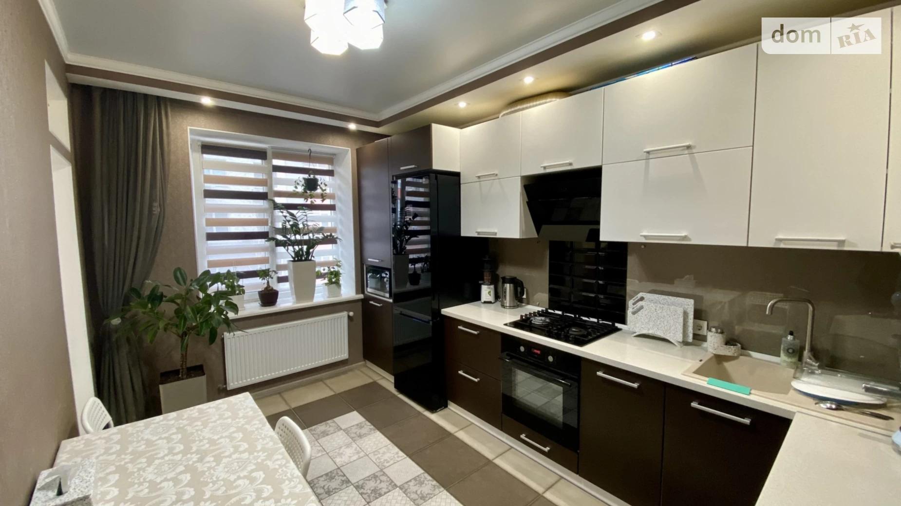 Продается 3-комнатная квартира 86 кв. м в Николаеве, ул. Архитектора Старова, 4К - фото 2