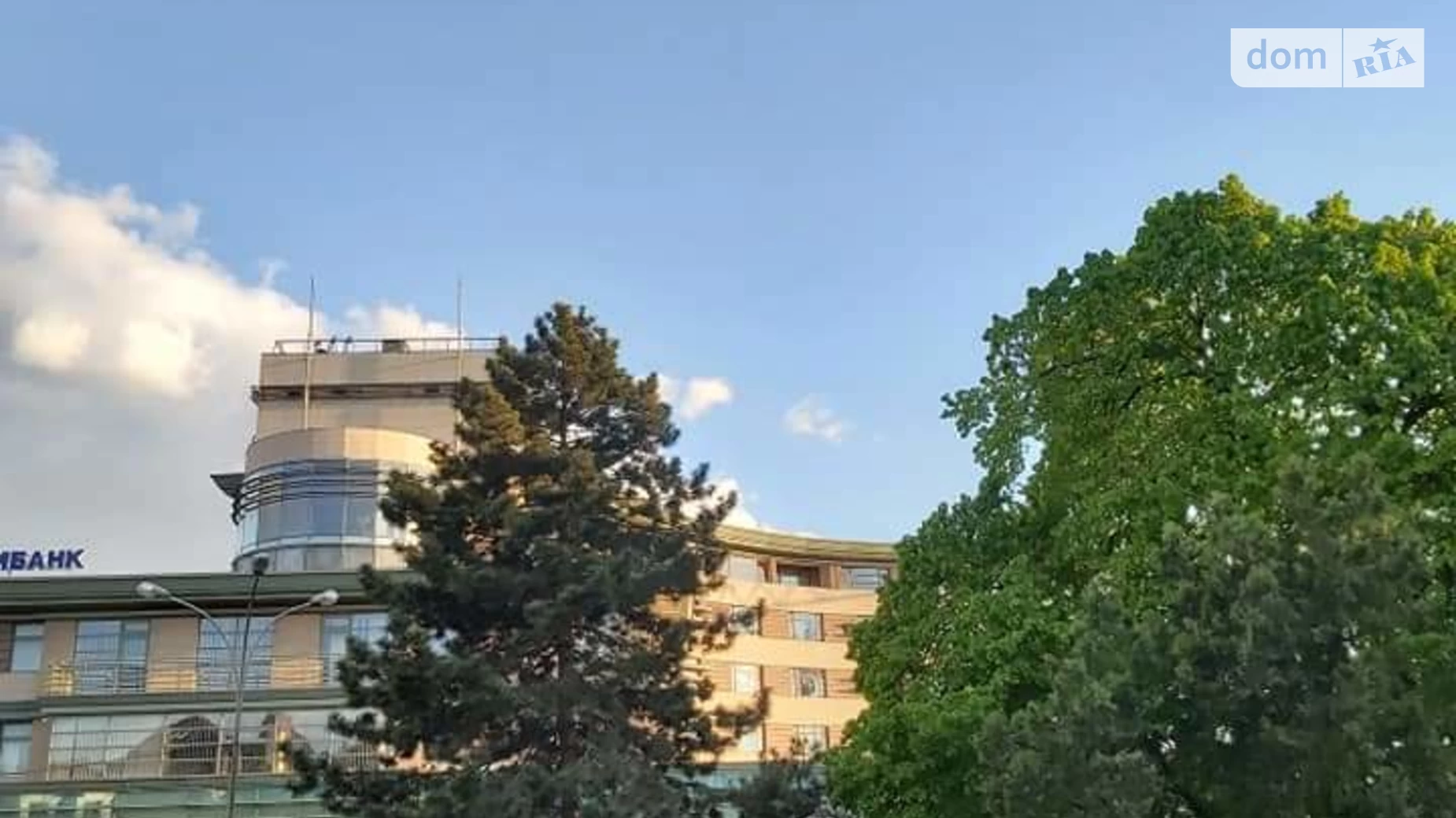 Продается 2-комнатная квартира 101.5 кв. м в Ужгороде, пл. Жупанатская - фото 2
