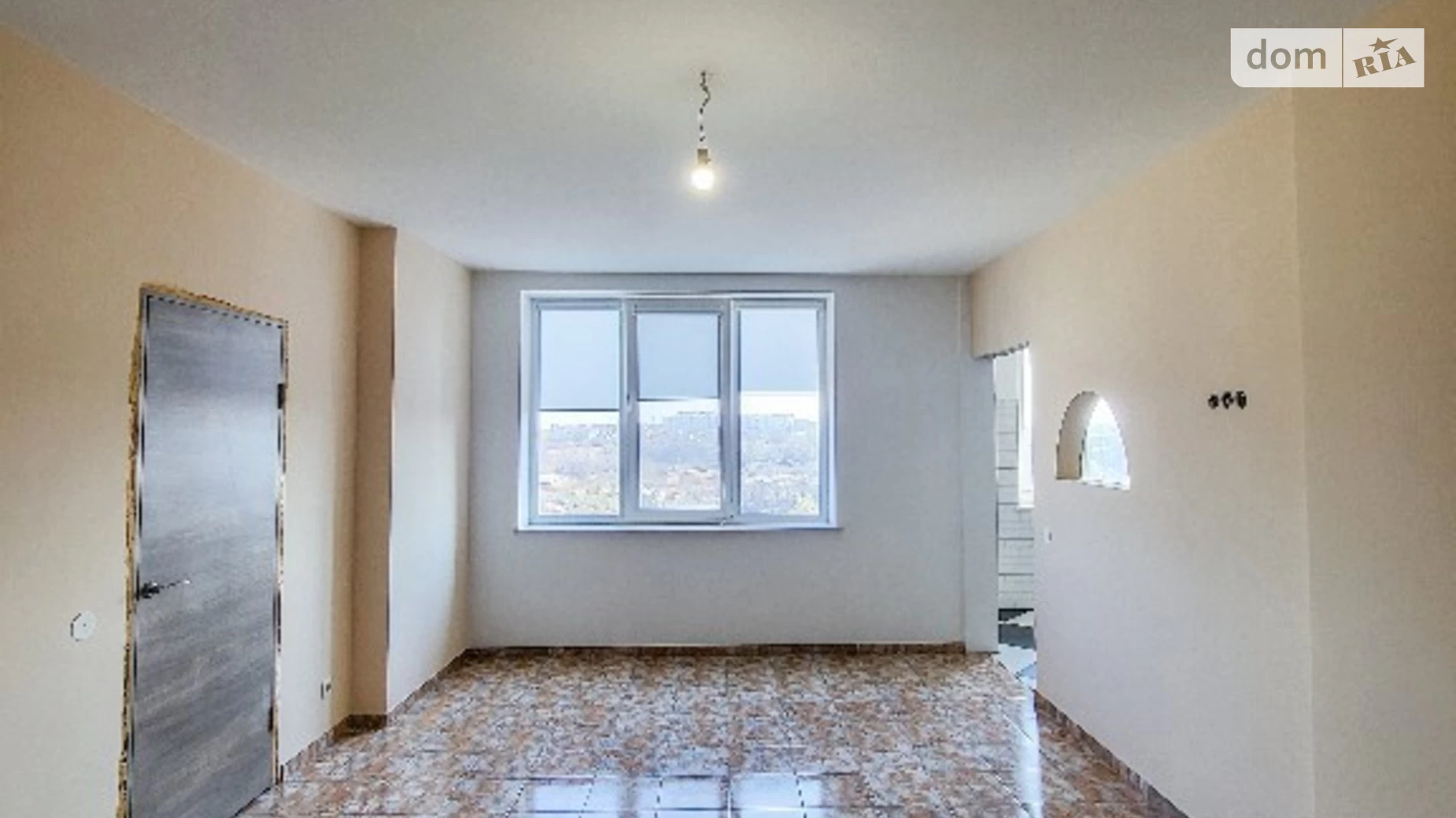 Продается 2-комнатная квартира 66 кв. м в Черновцах, ул. Черноморская