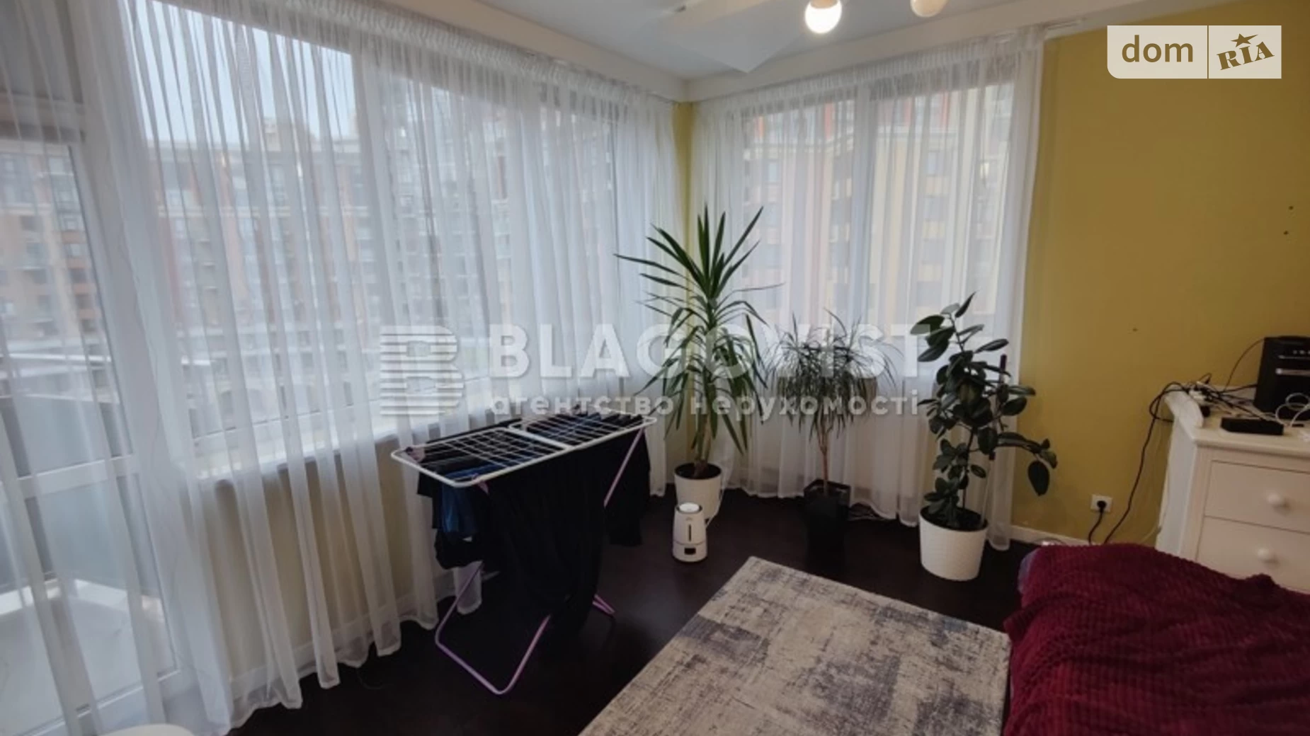 Продается 2-комнатная квартира 62 кв. м в Киеве, ул. Ломоносова, 71Д