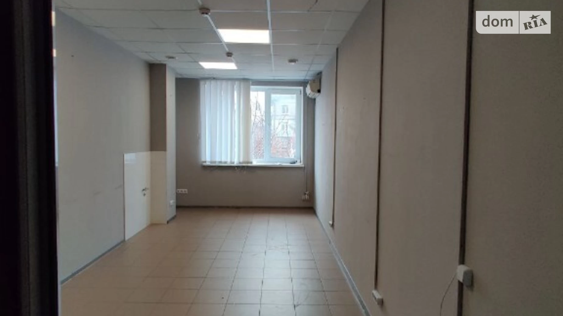 Сдается в аренду офис 19.6 кв. м в бизнес-центре, цена: 6860 грн - фото 5