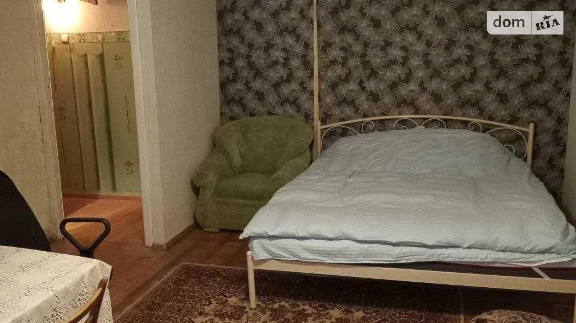 Продается 1-комнатная квартира 32 кв. м в Харькове, бул. Жасминовый, 4