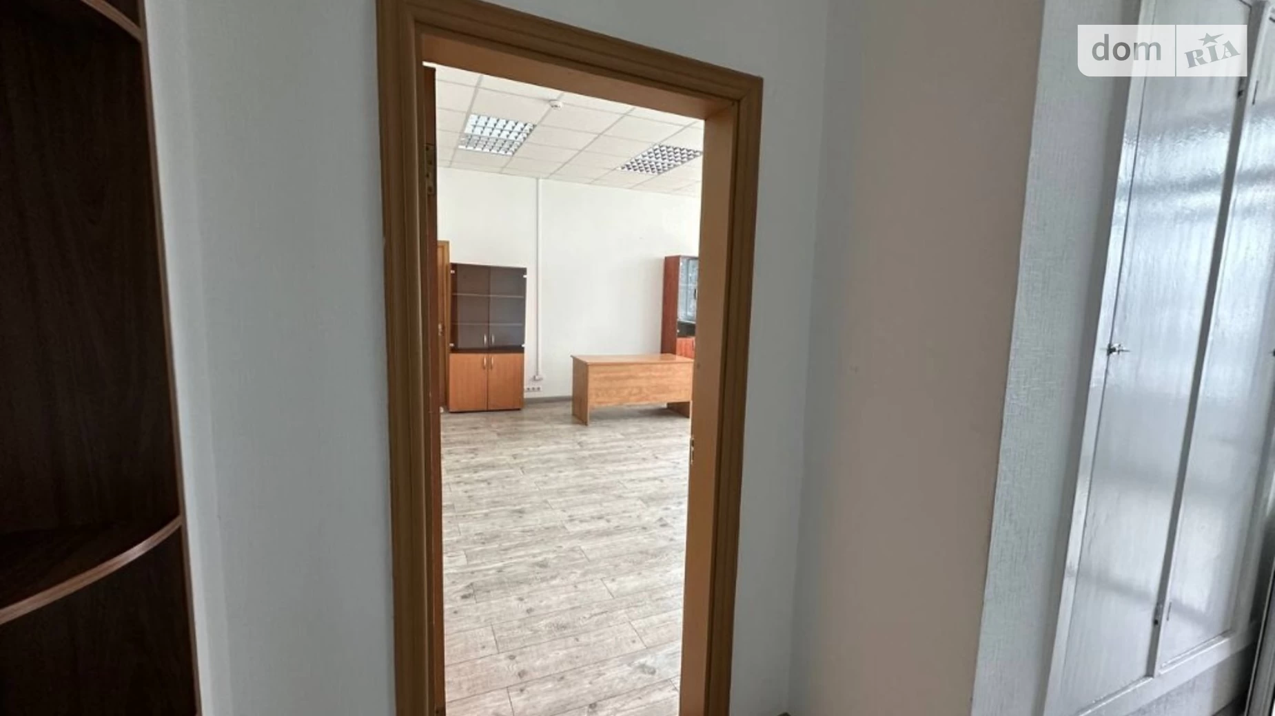 Здається в оренду офіс 57.6 кв. м в бізнес-центрі, цена: 28800 грн - фото 2