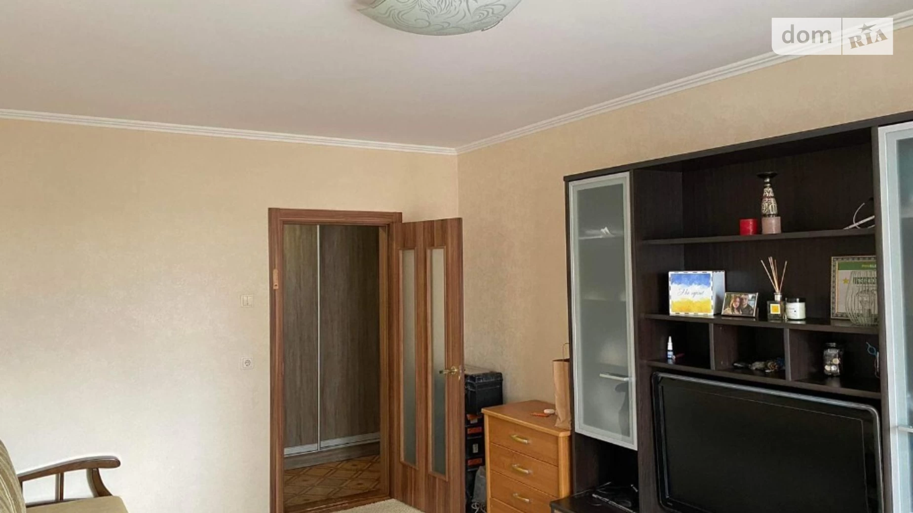 Продается 1-комнатная квартира 41 кв. м в Киеве, ул. Николая Закревского, 99