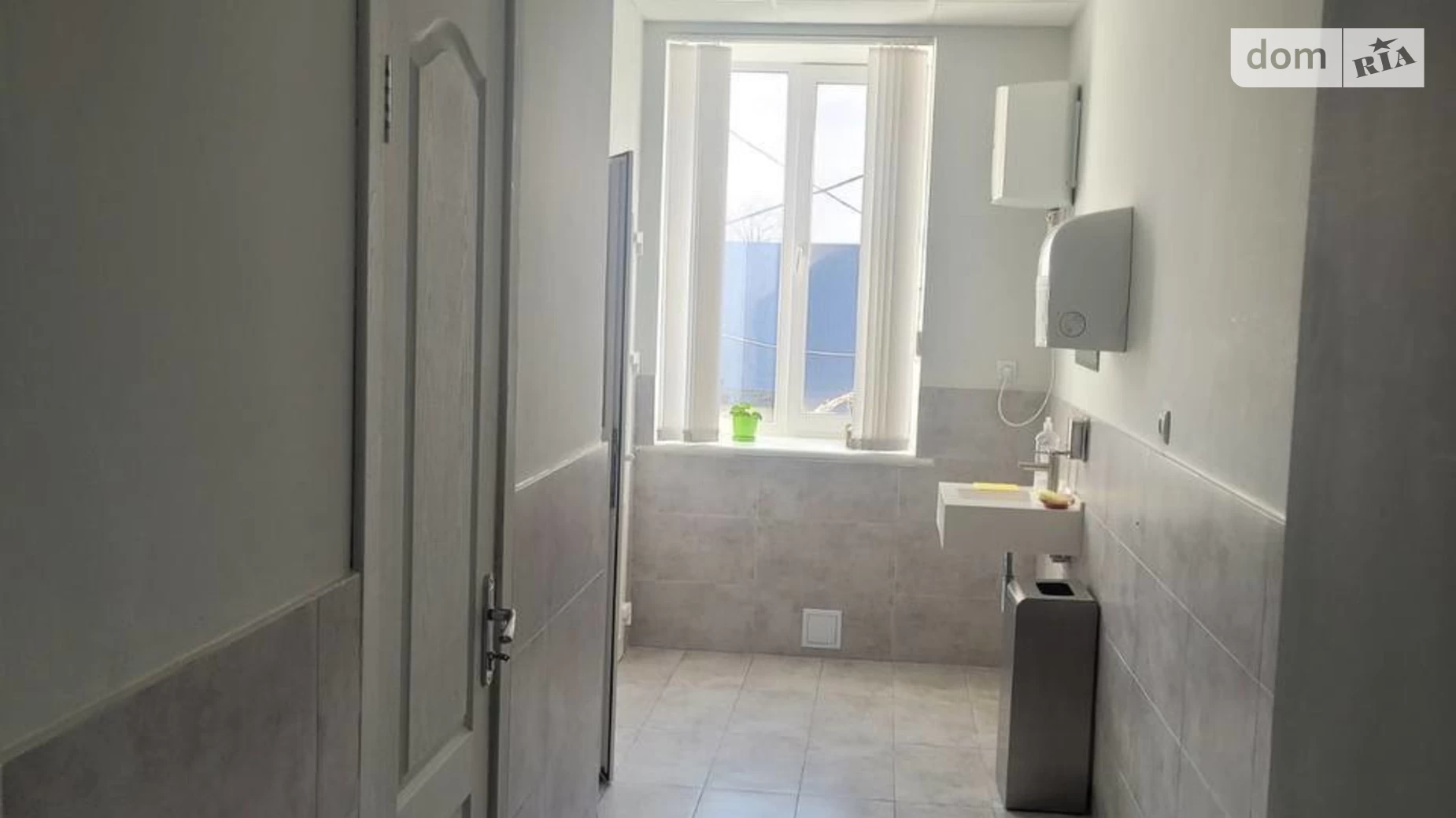 Сдается в аренду офис 540 кв. м в бизнес-центре, цена: 59400 грн - фото 4