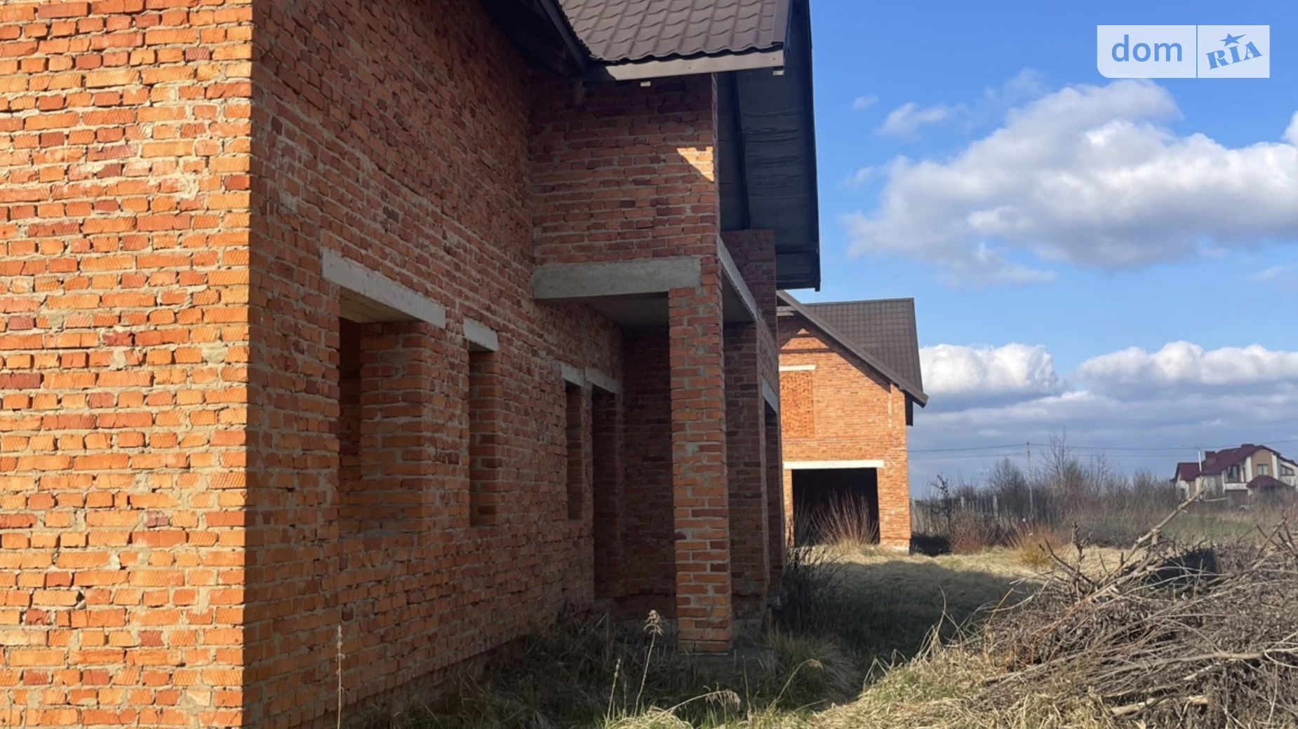 Продается дом на 2 этажа 200 кв. м с подвалом, цена: 55000 $ - фото 2