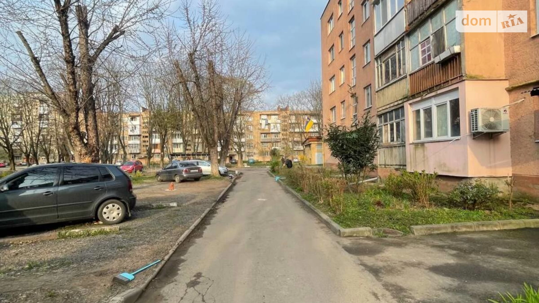 Продается 1-комнатная квартира 47 кв. м в Ужгороде, ул. Грушевского - фото 3