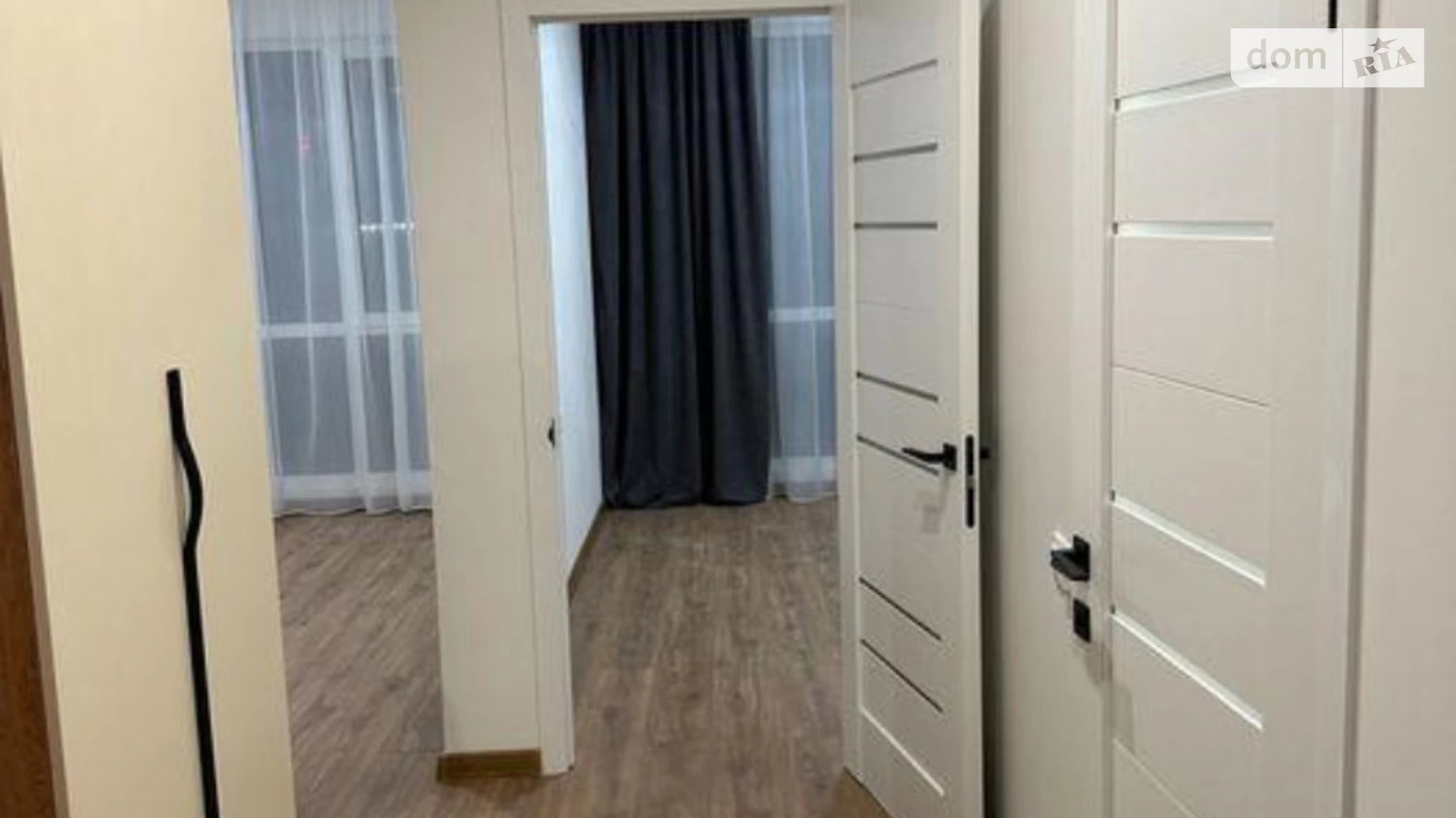 Продается 1-комнатная квартира 40 кв. м в Киеве, ул. Михаила Максимовича, 24Б