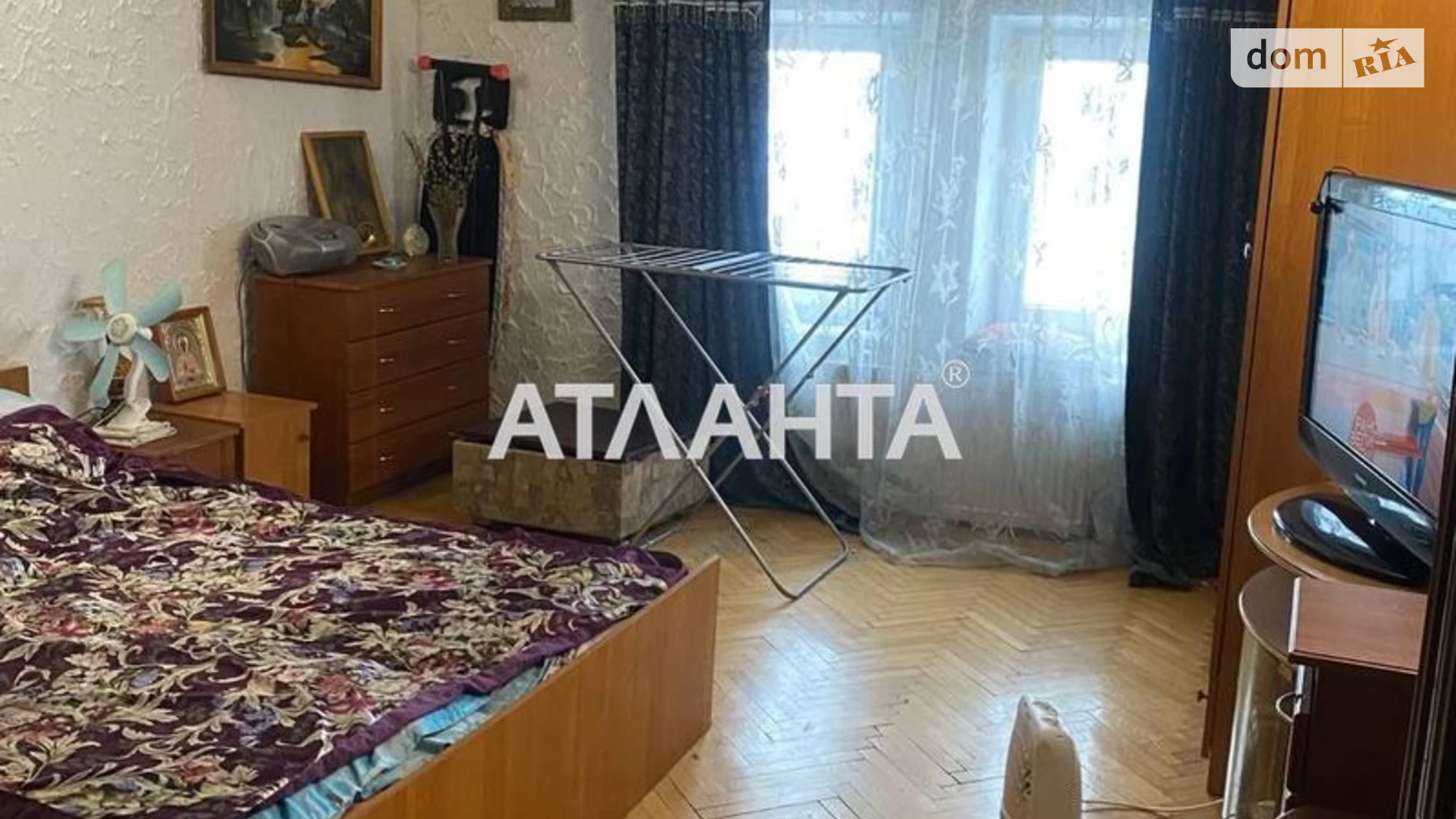 Продается 1-комнатная квартира 45 кв. м в Черновцах