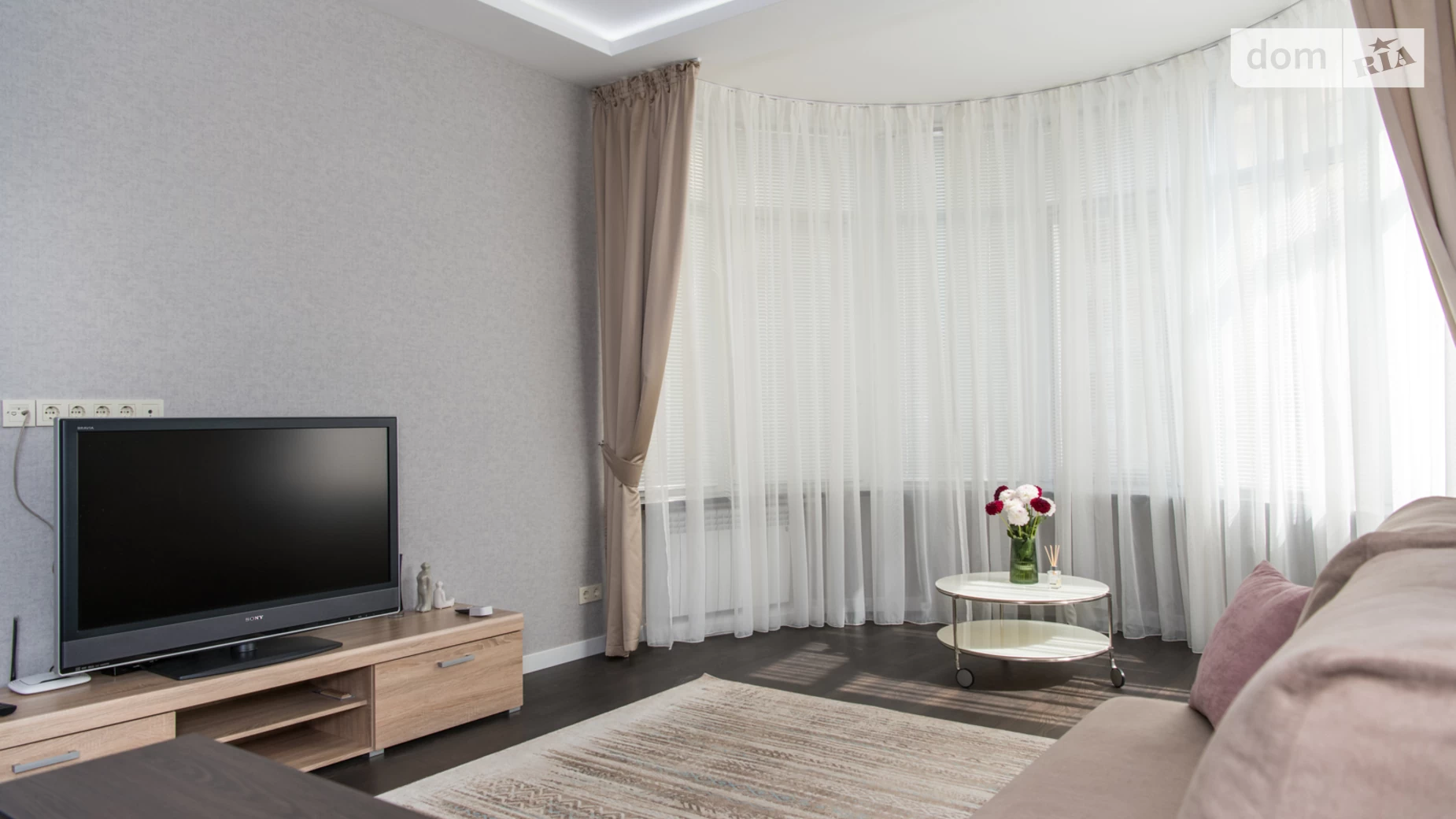 Продается 1-комнатная квартира 50 кв. м в Киеве, ул. Михаила Максимовича - фото 3
